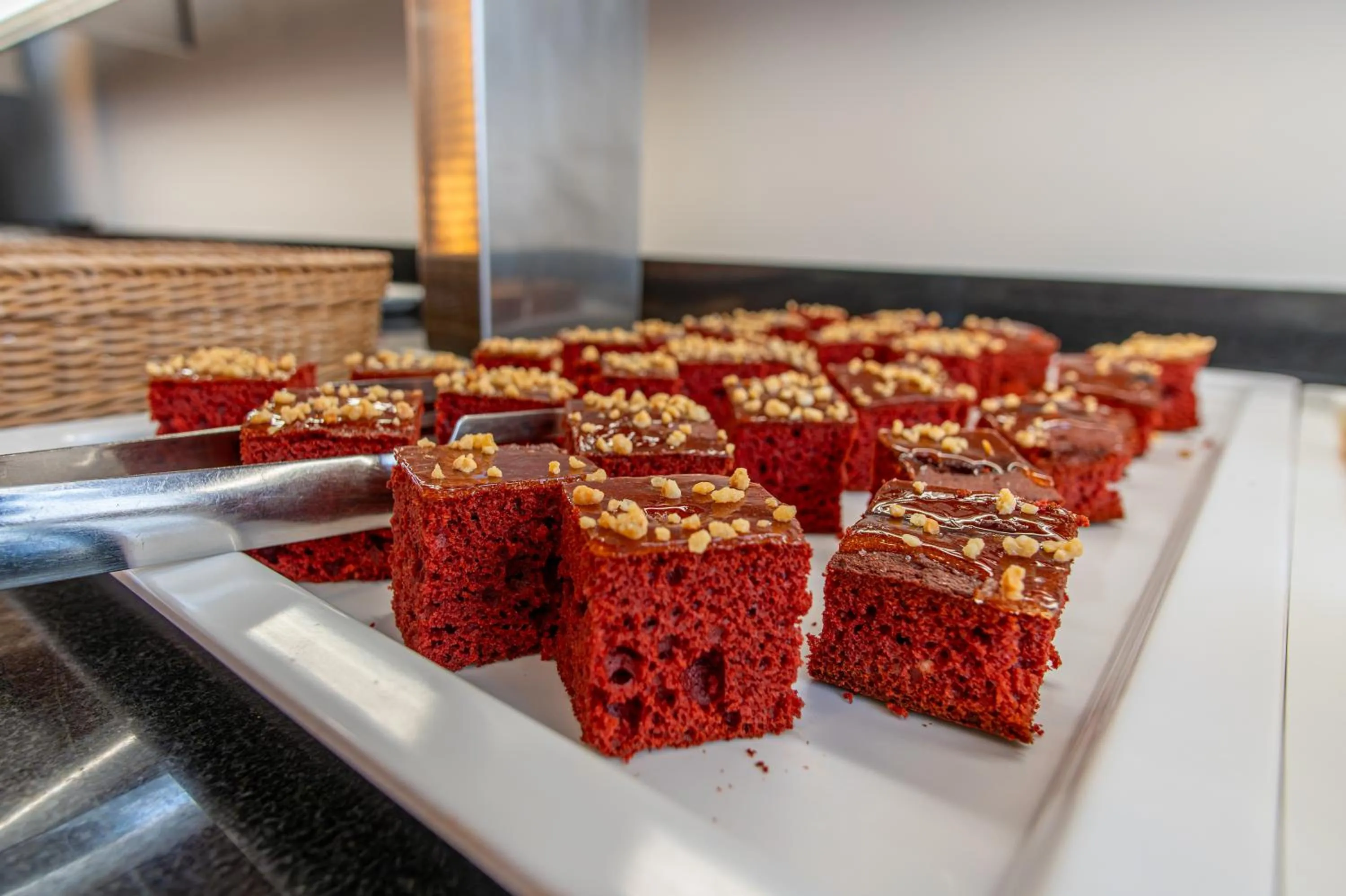 Restaurant/places to eat in Hotel Augustus