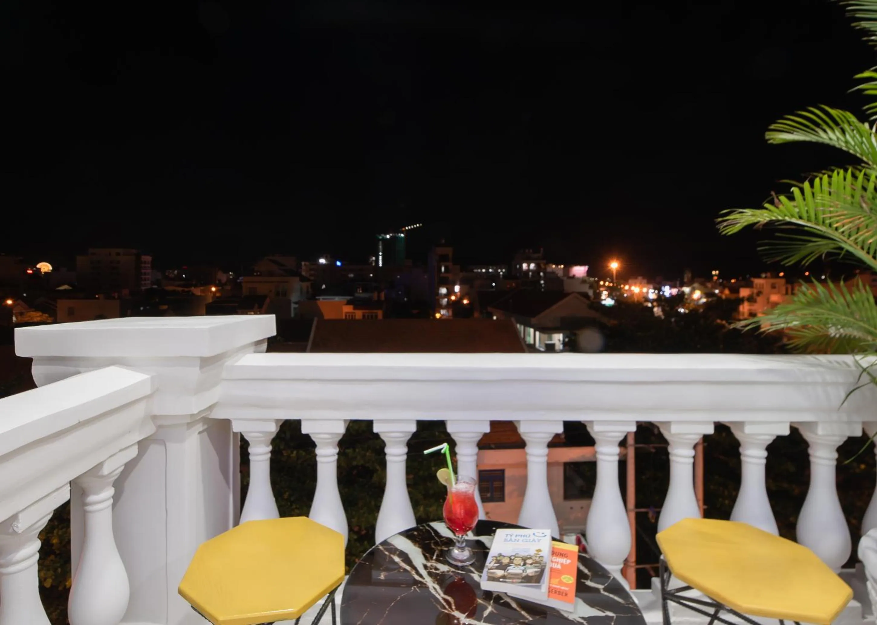 Property building in Uy Dương Hotel & Apartment - Nha Trang