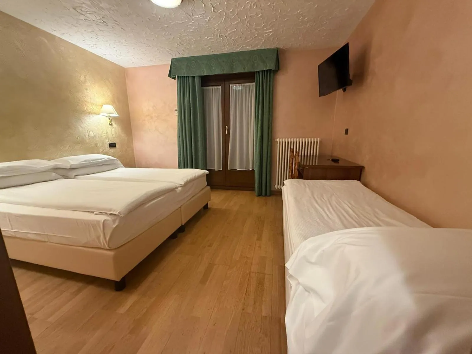 Bed in Hotel Breuil