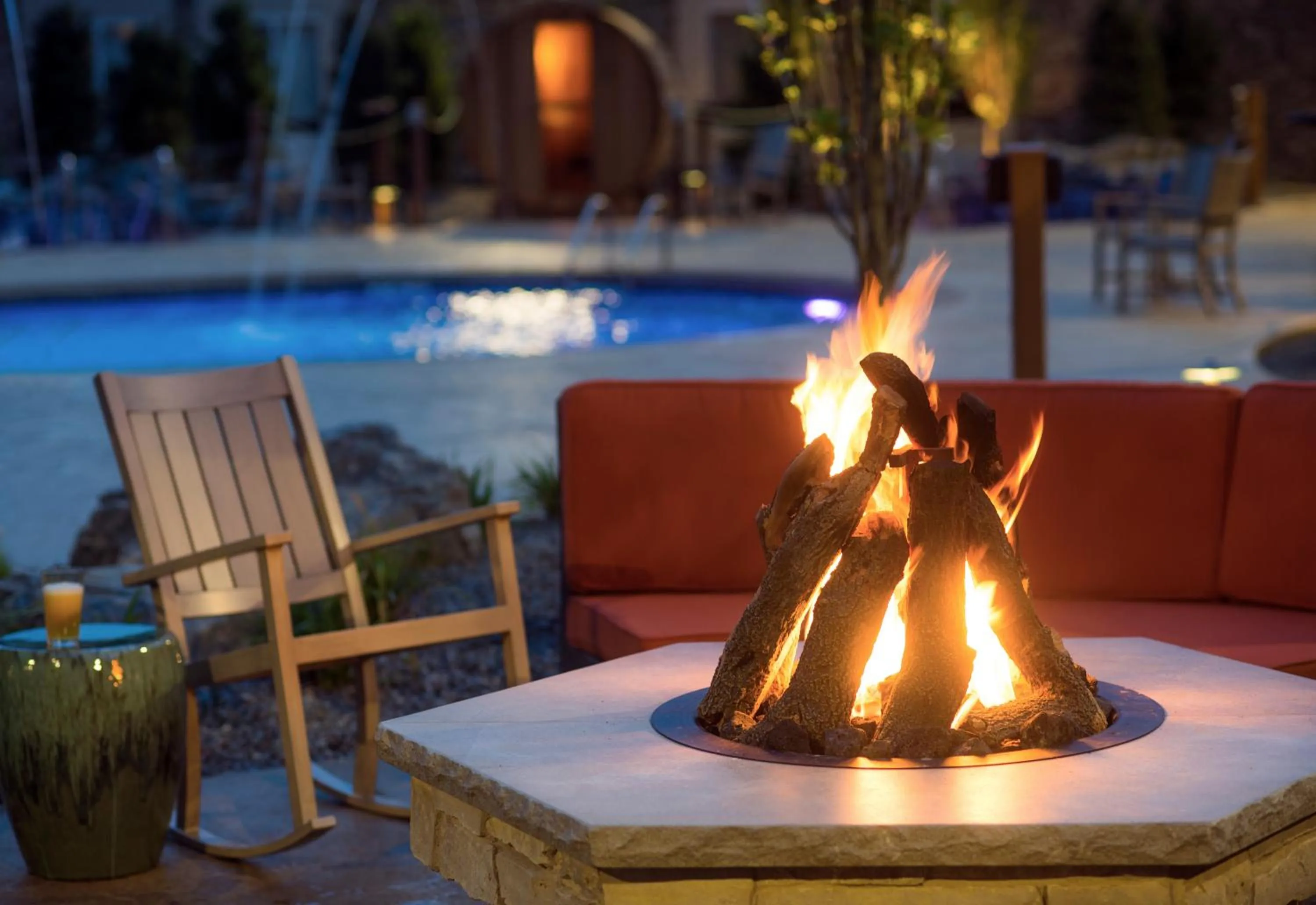 Property building in Hotel Marshfield, BW Premier Collection