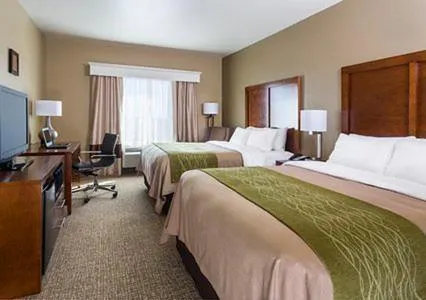 Photo of the whole room, Bed in Comfort Inn Midland South I-20