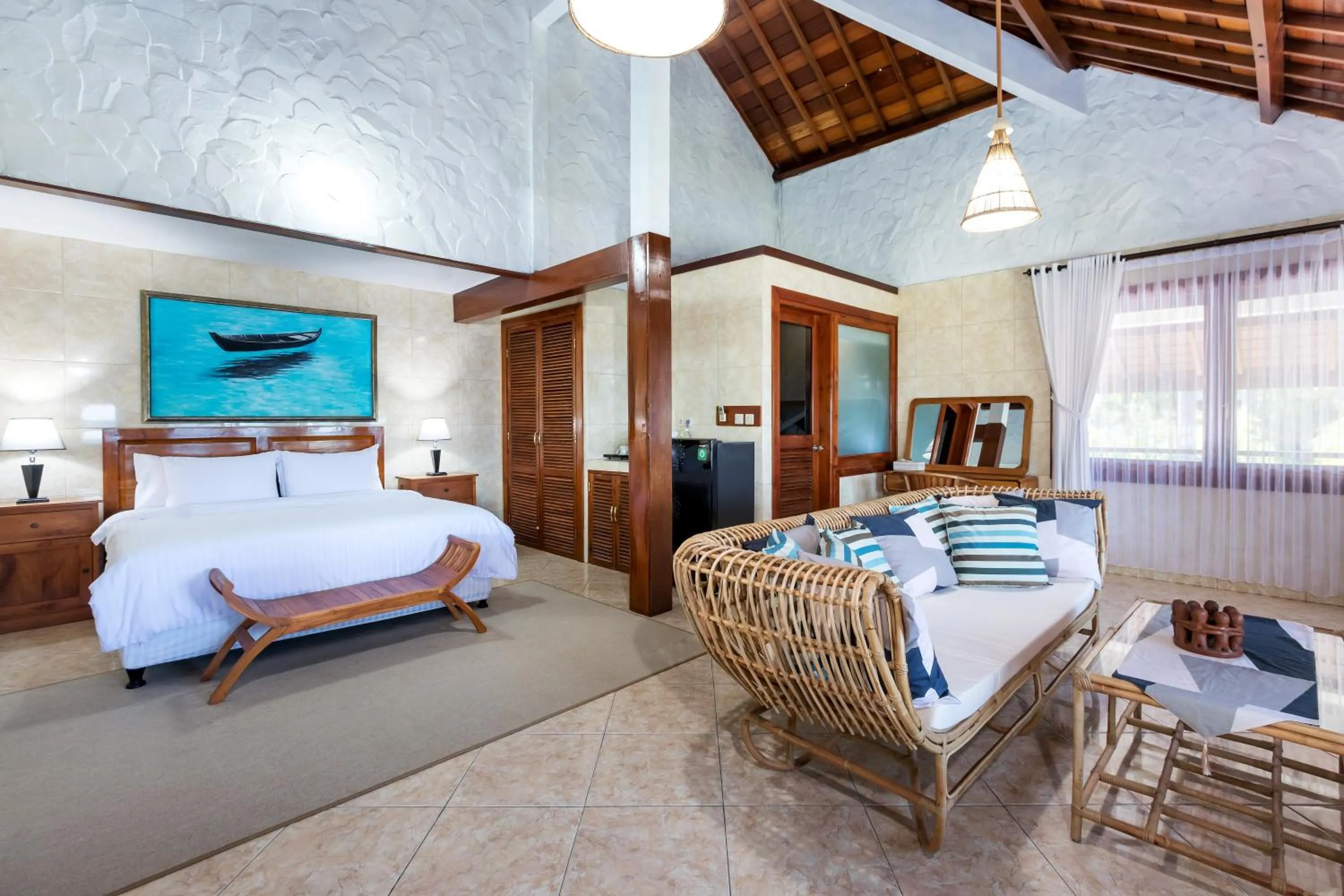 Bed in Kanna Seafront Estate Tulamben