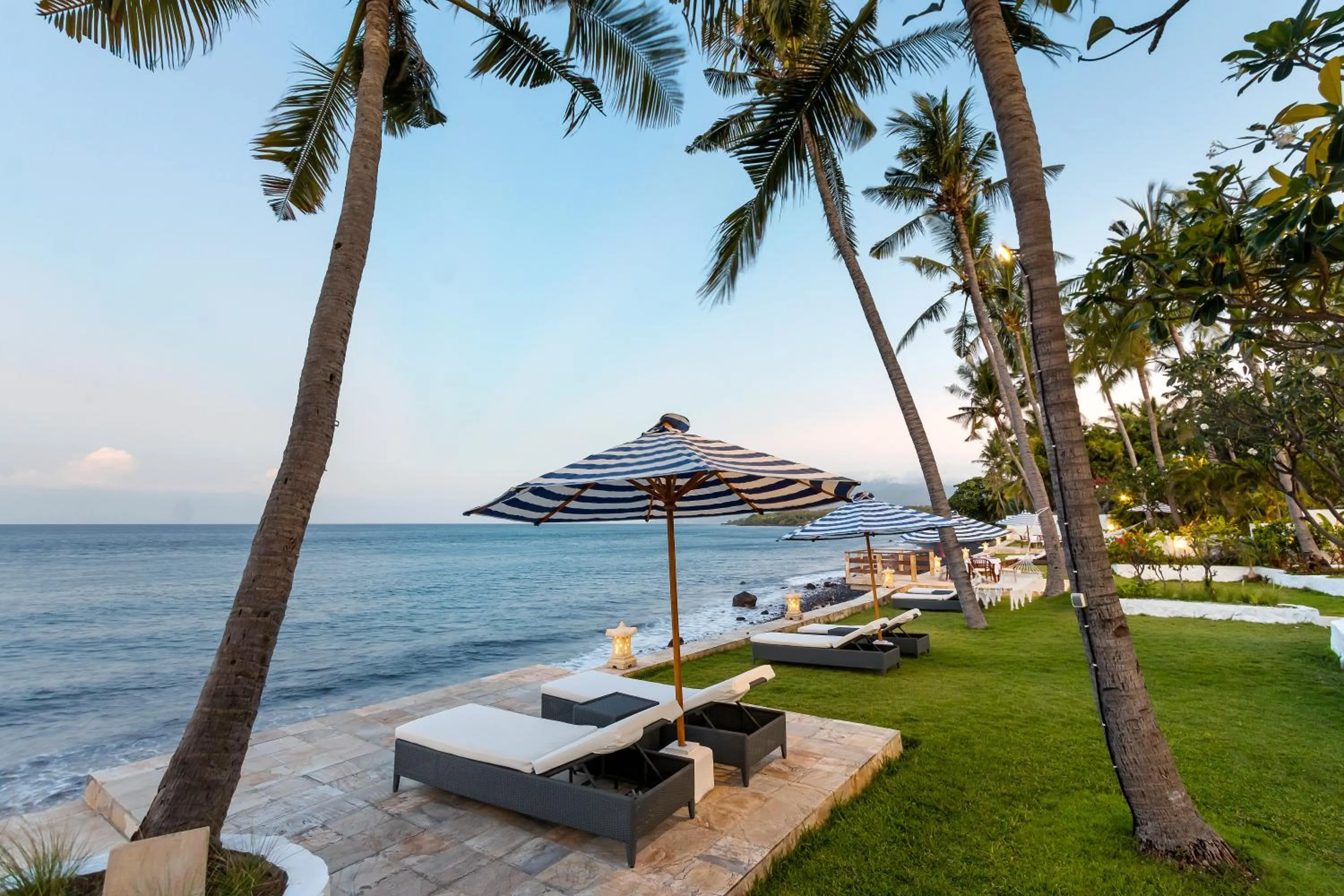 Day in Kanna Seafront Estate Tulamben