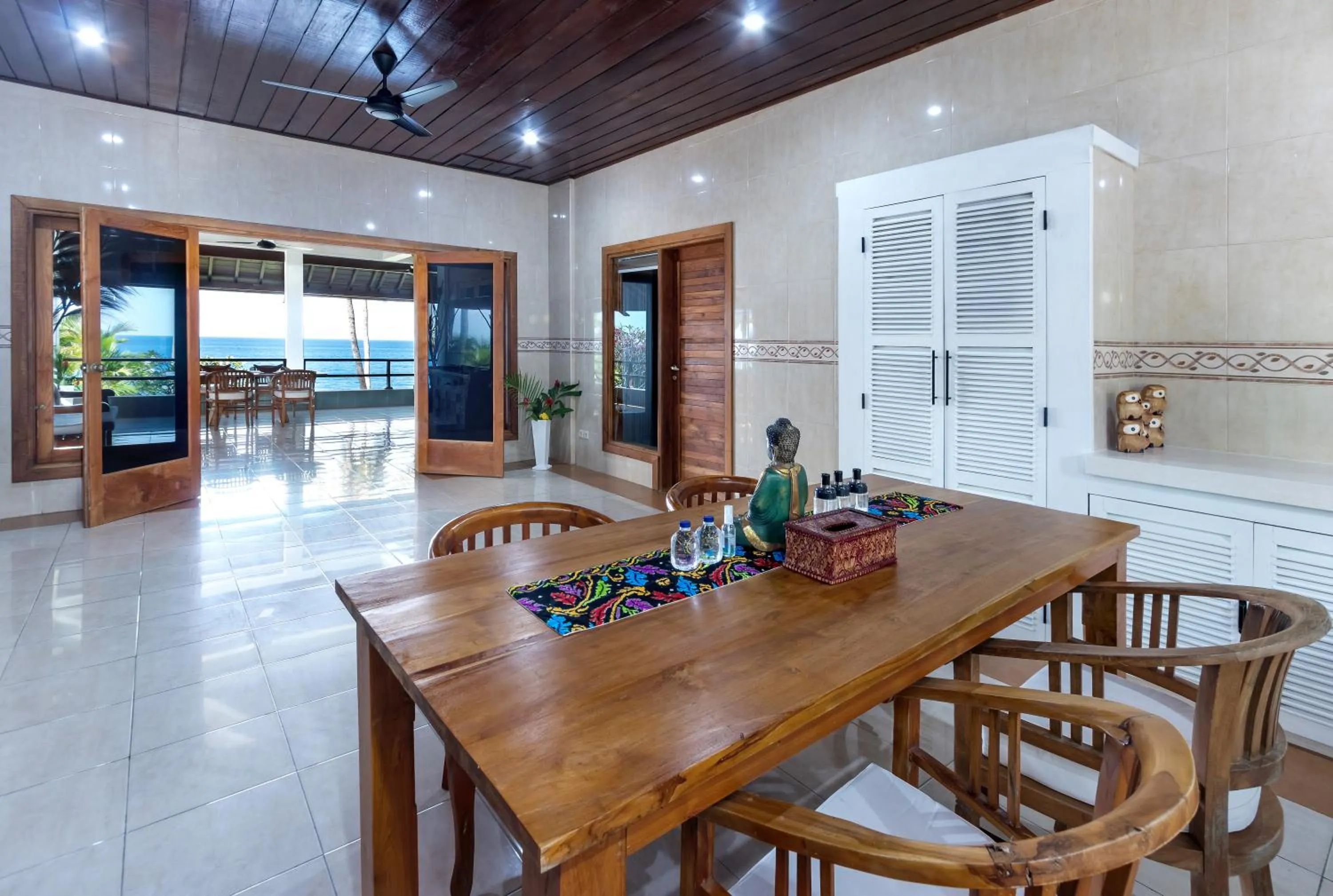Seating area in Kanna Seafront Estate Tulamben