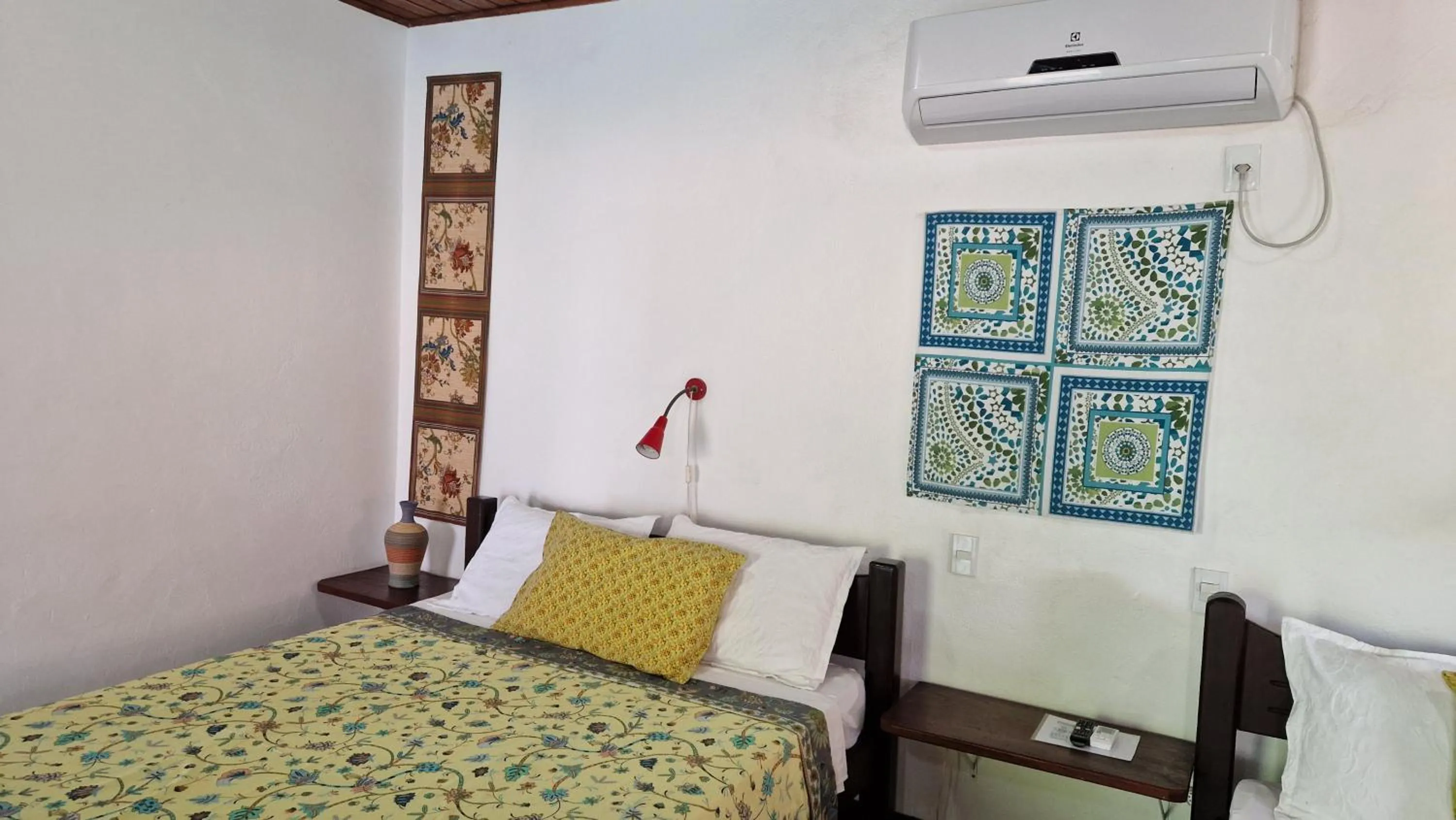 Bedroom, Bed in Pousada Casa da Edinha