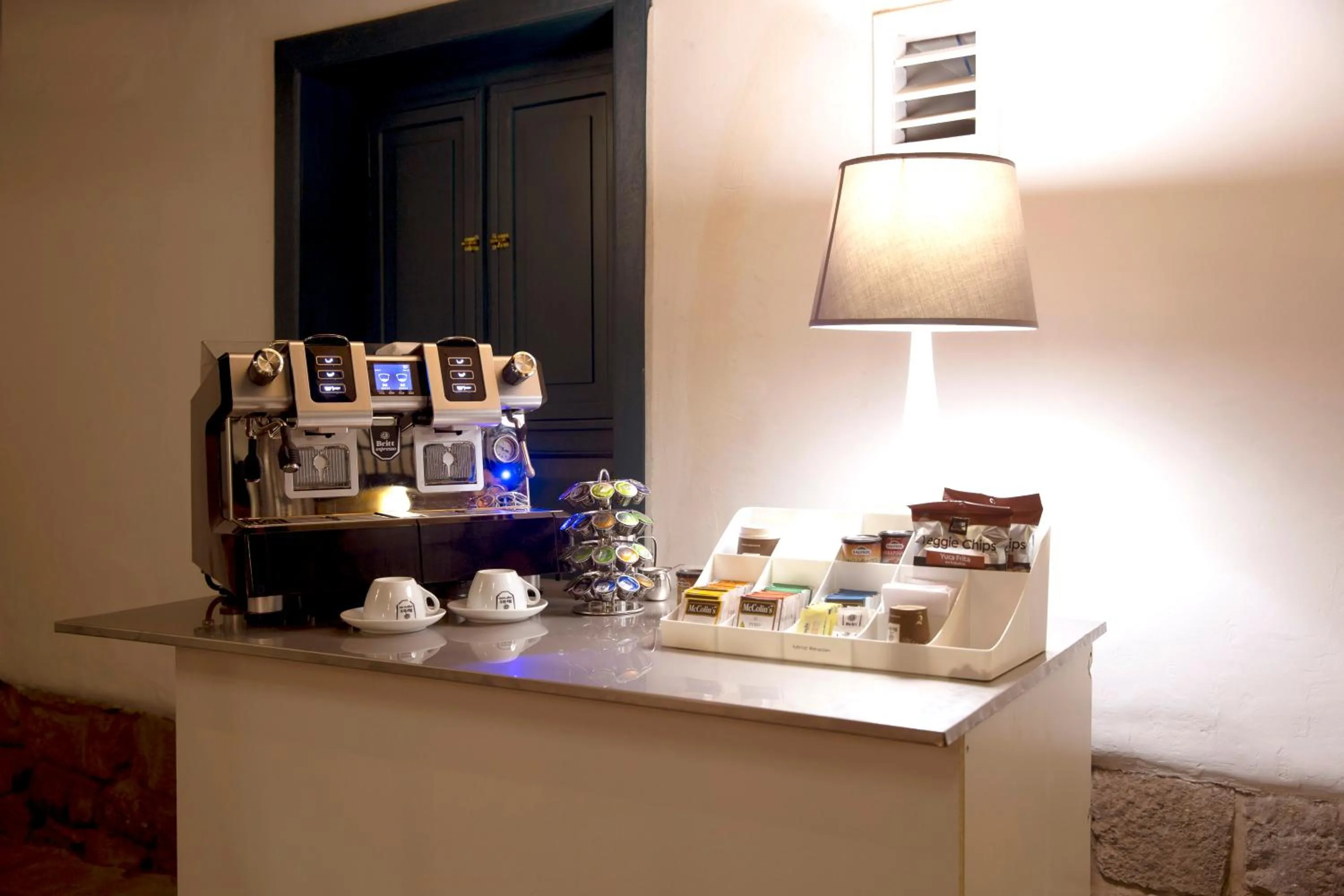 Restaurant/places to eat in Abittare Hotel