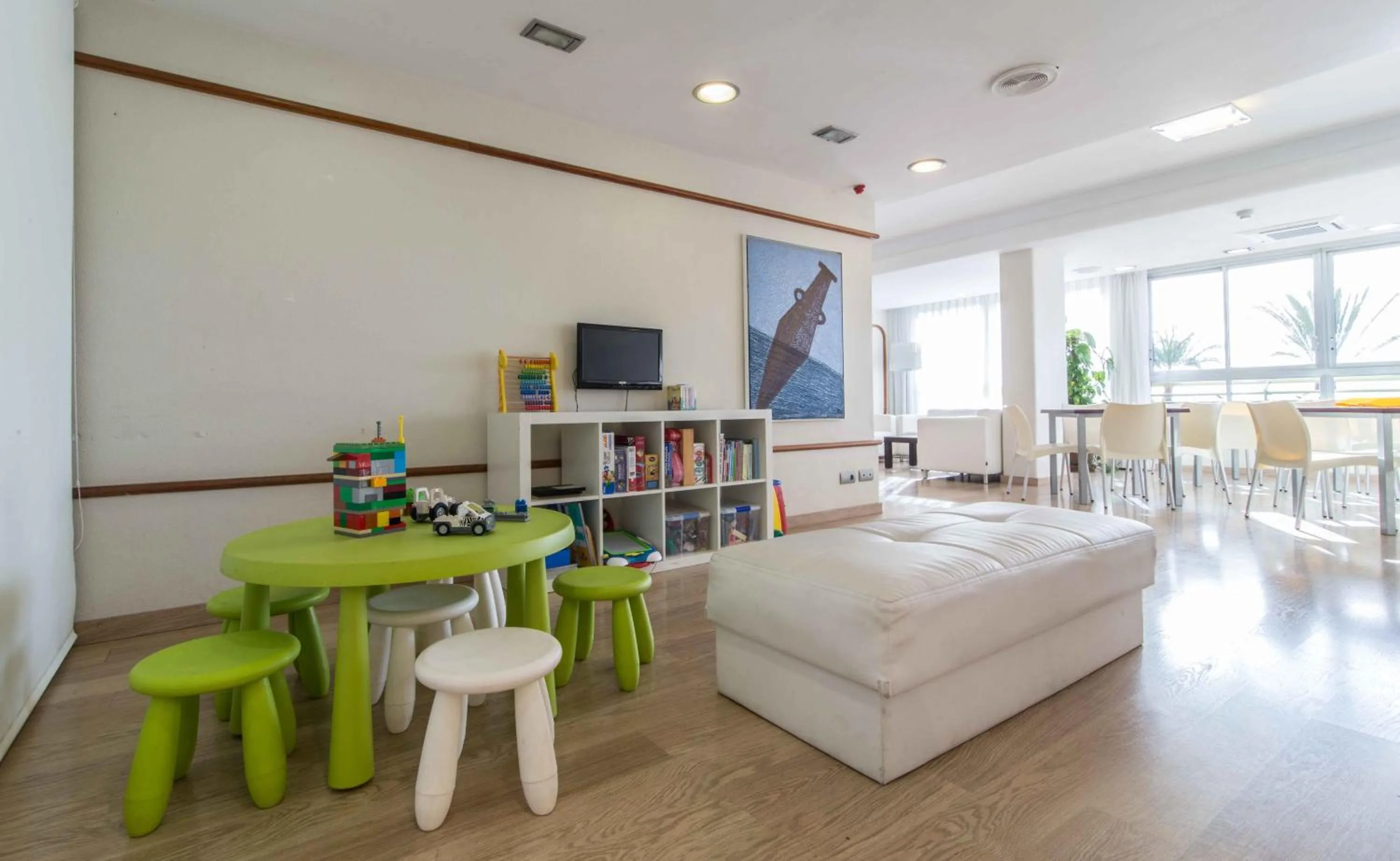 Game Room, Bed in Hotel Albahia Alicante