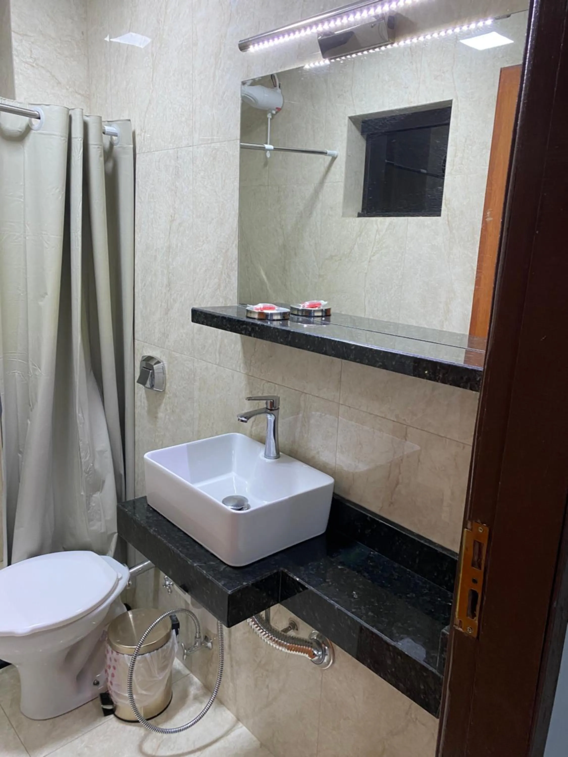 España Suites Hotel