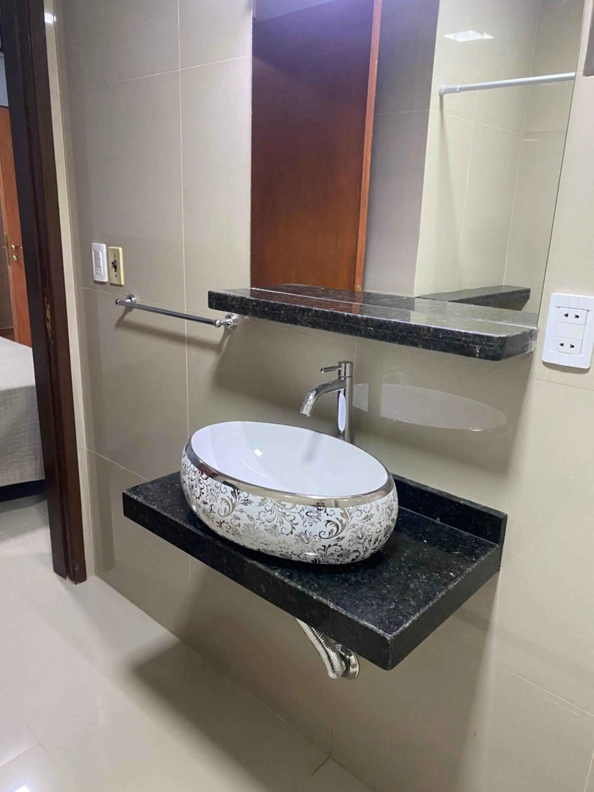 España Suites Hotel