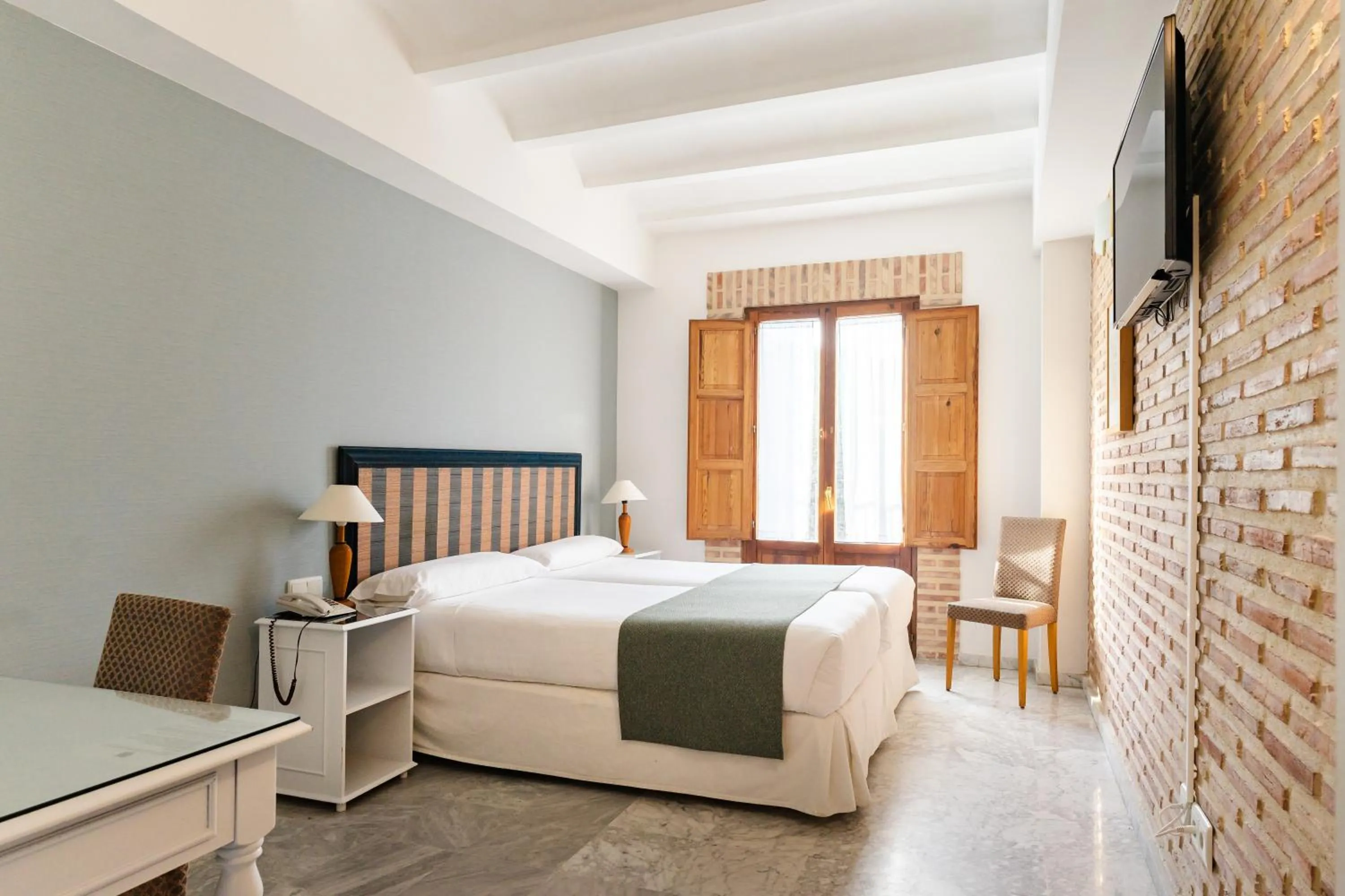 Bed in Ad Hoc Parque