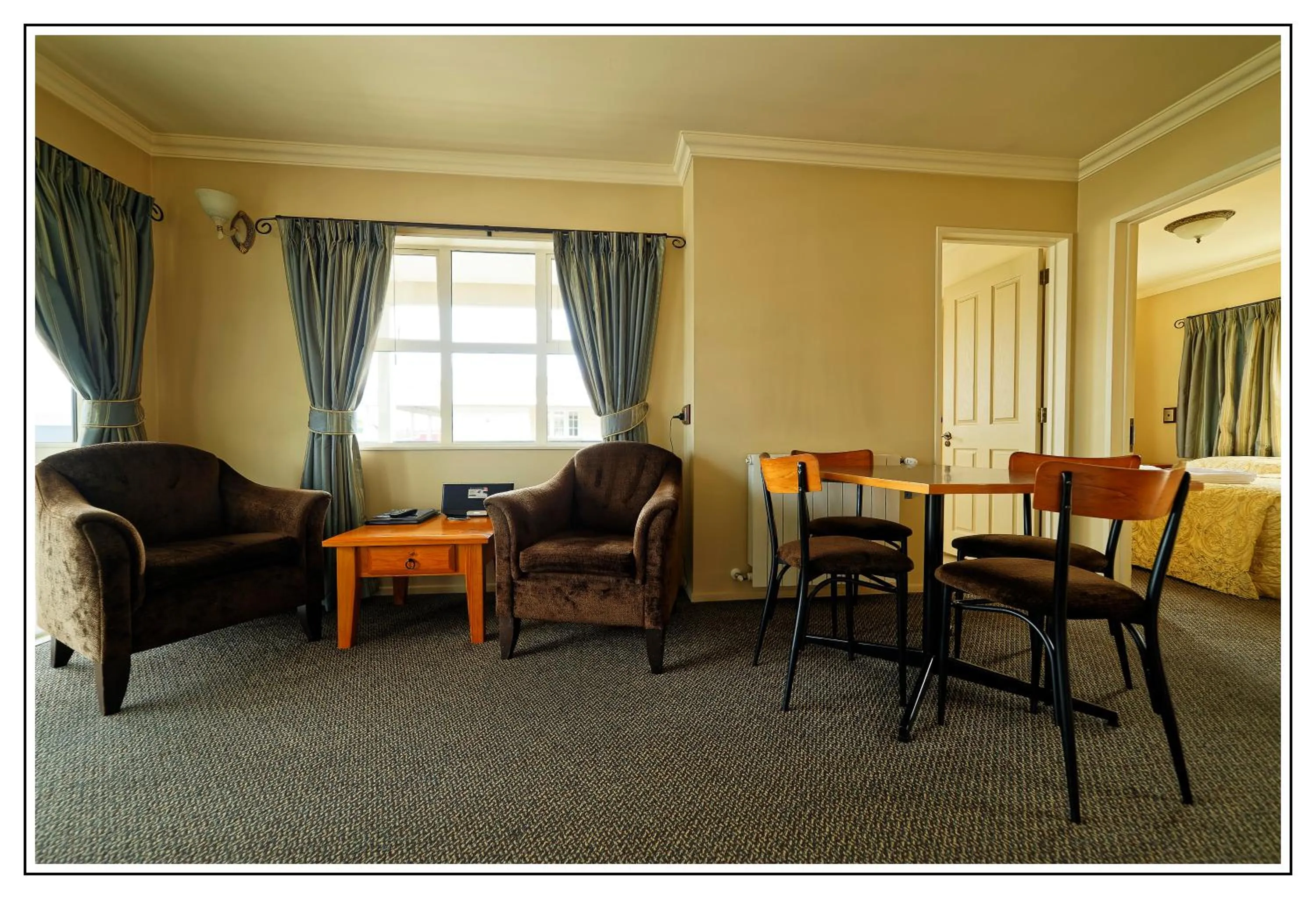 Bed in Lantern Court Motel