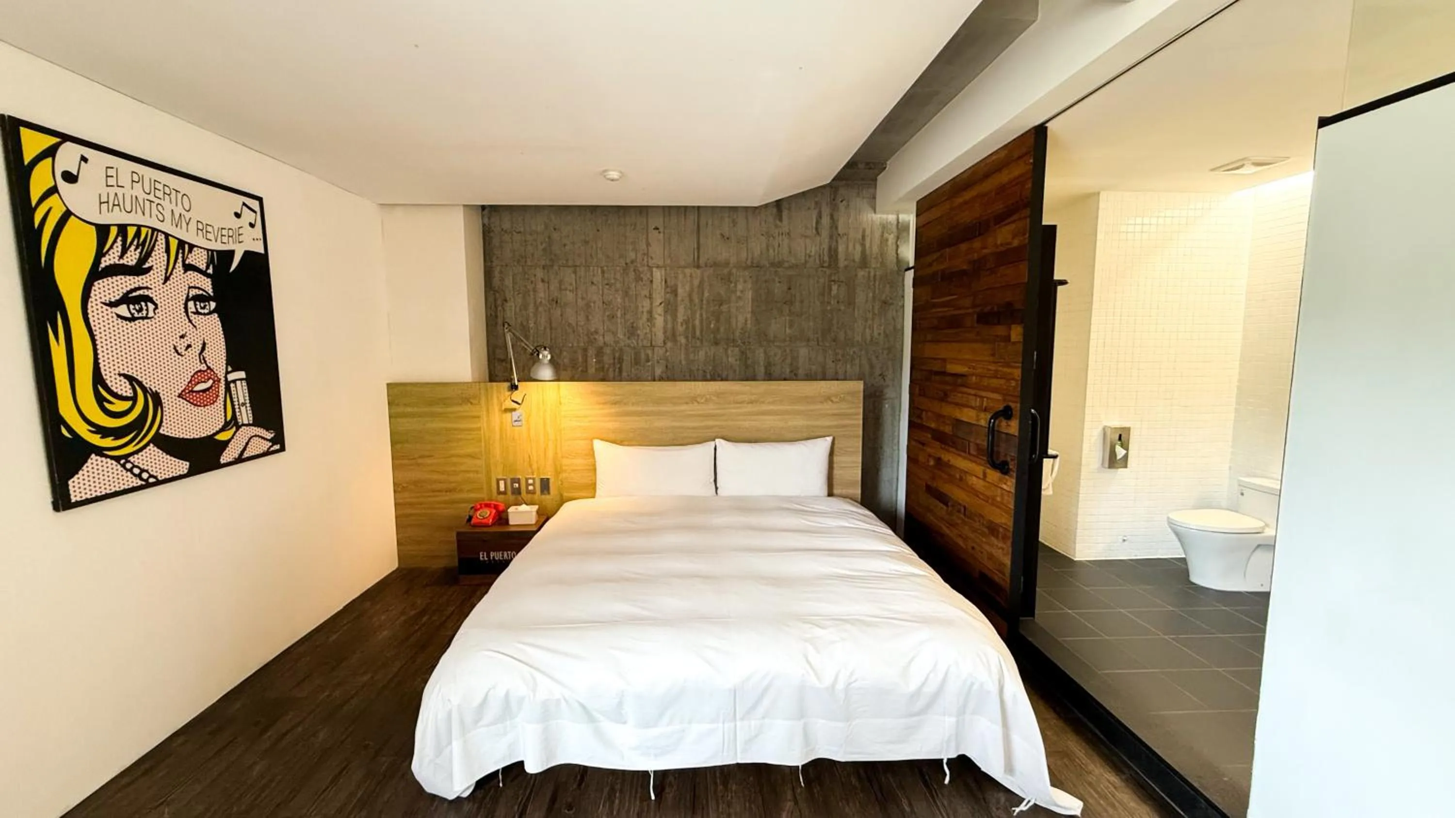 Bed in El Puerto Hotel