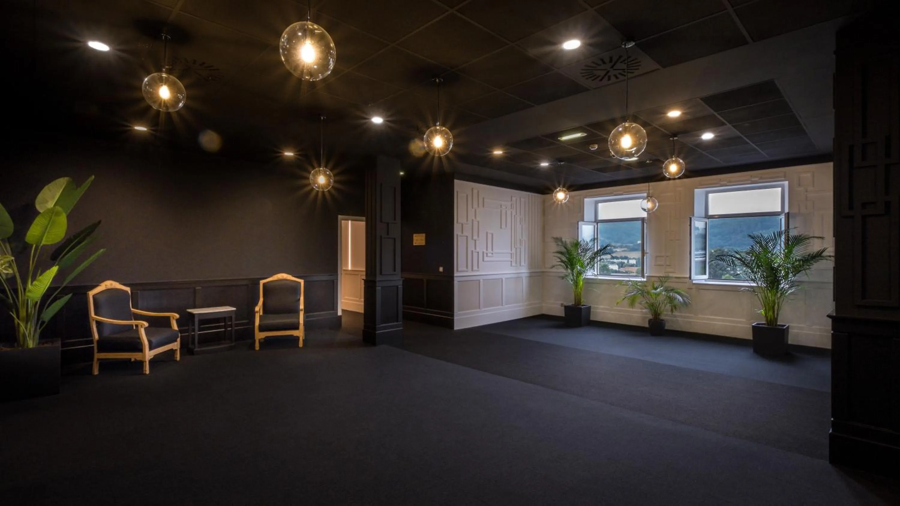 Property building in Hotel Seminario Aeropuerto Bilbao