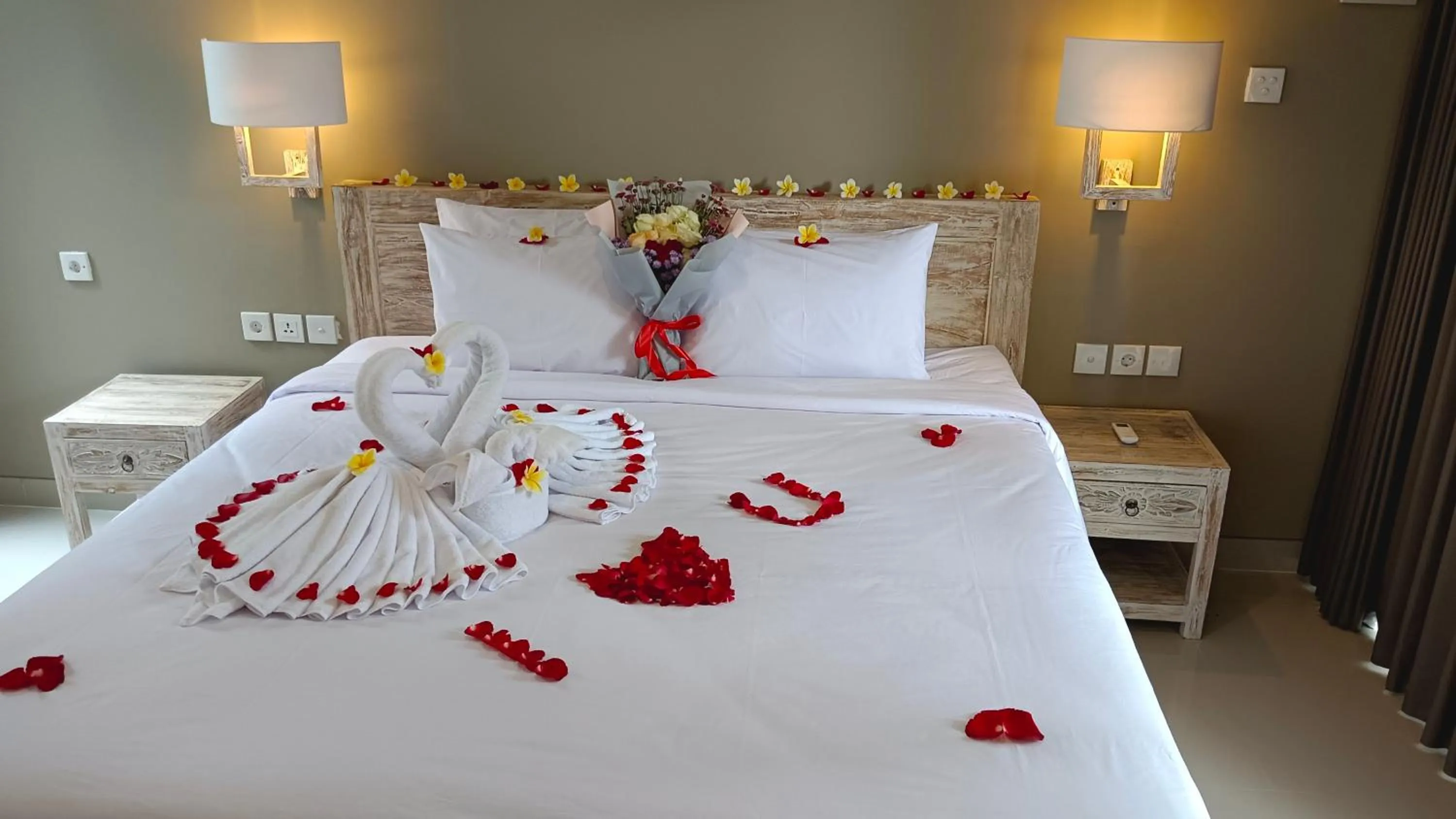 Bed in Kubu Garden Suites & Villas Nusa Dua