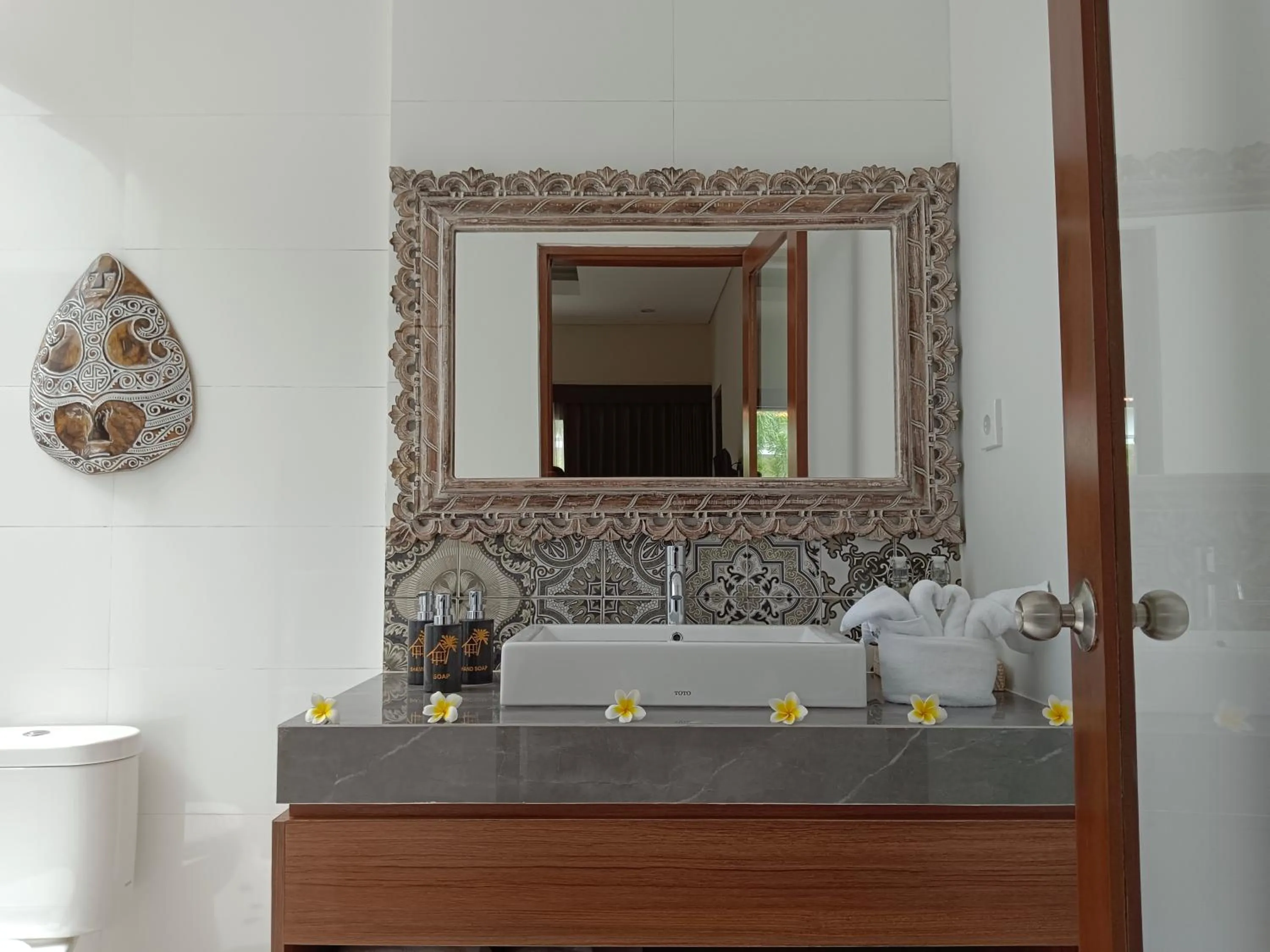Bathroom in Kubu Garden Suites & Villas Nusa Dua