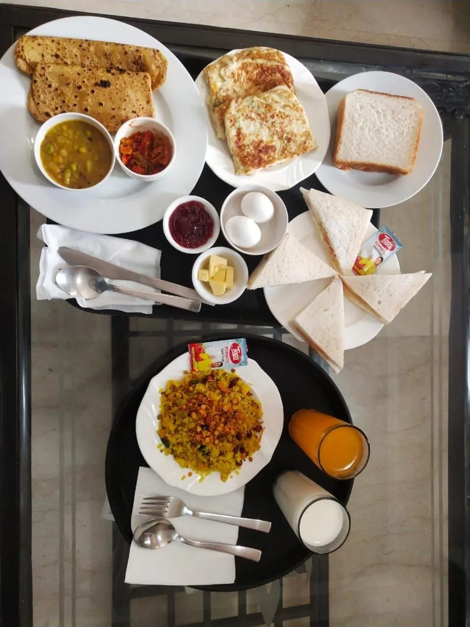 Breakfast in Hotel Ashray Noida