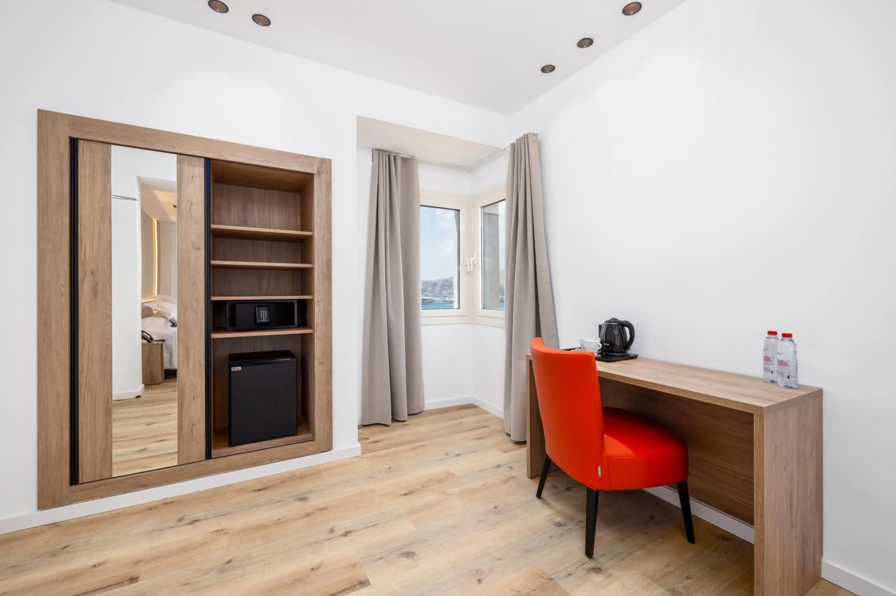 Bedroom in Ohtels Gran Hotel Almeria