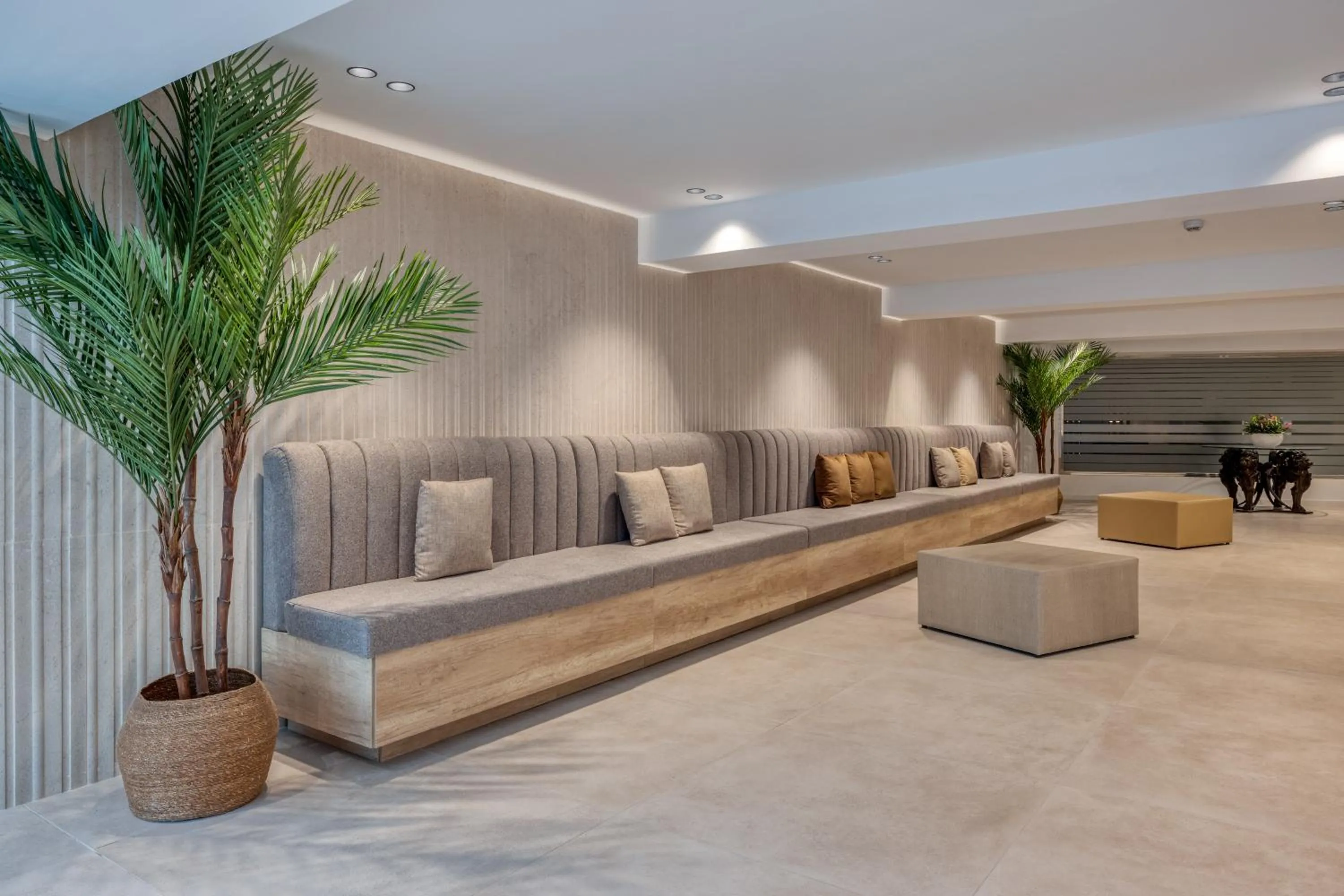 Lobby or reception in Ohtels Gran Hotel Almeria