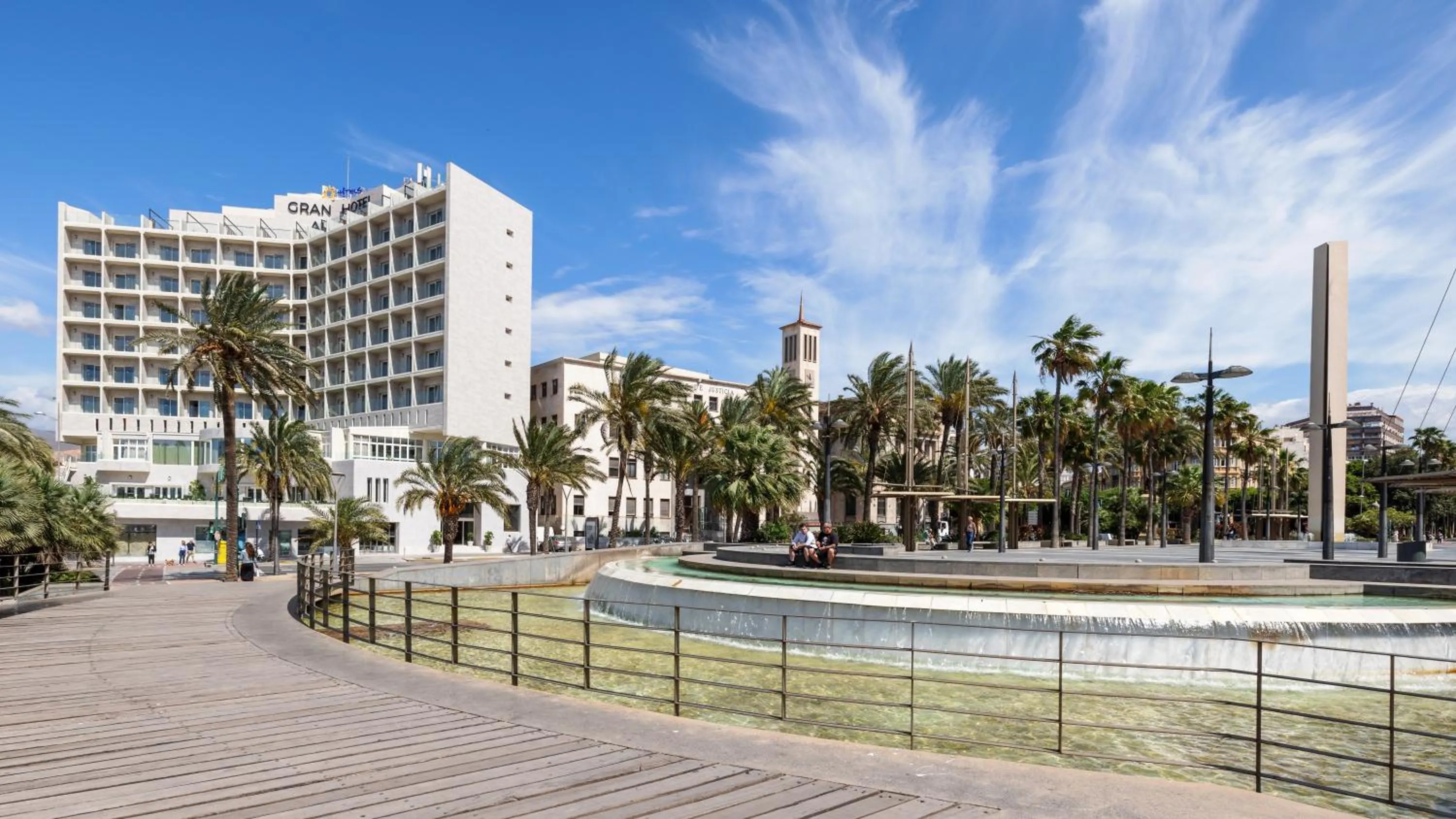 Property building in Ohtels Gran Hotel Almeria