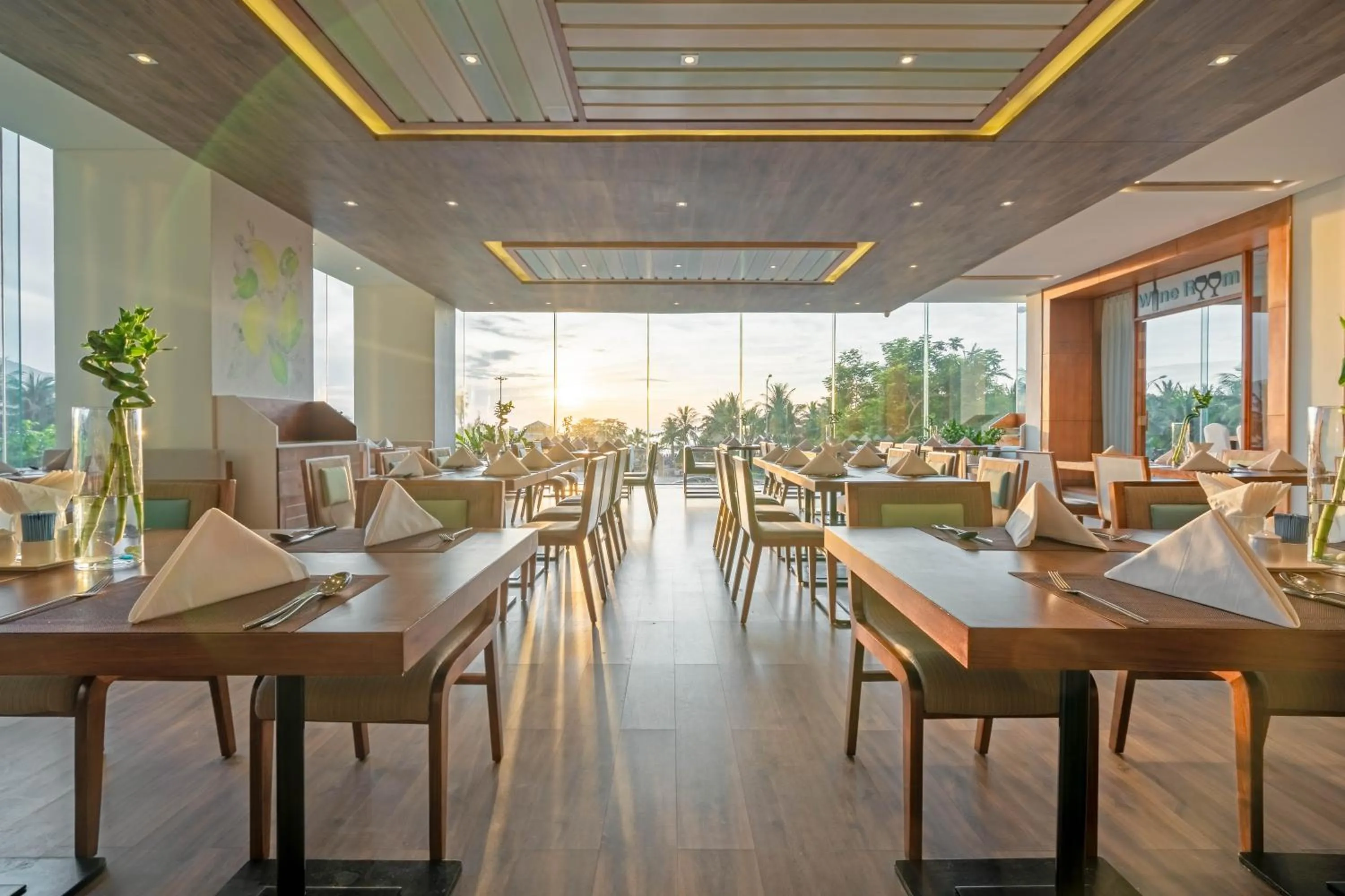 Restaurant/places to eat in A La Carte Da Nang Beach