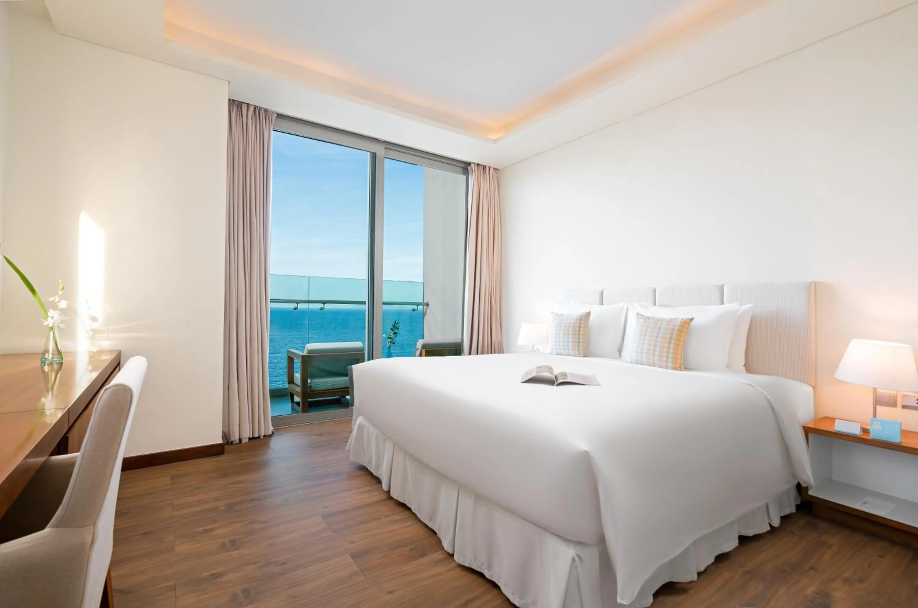 Bed in A La Carte Da Nang Beach