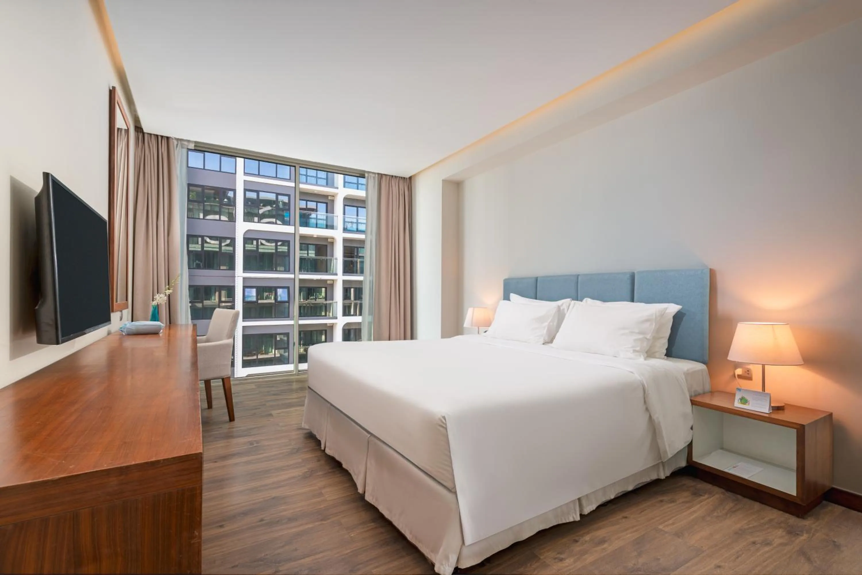 Bedroom, Bed in A La Carte Da Nang Beach