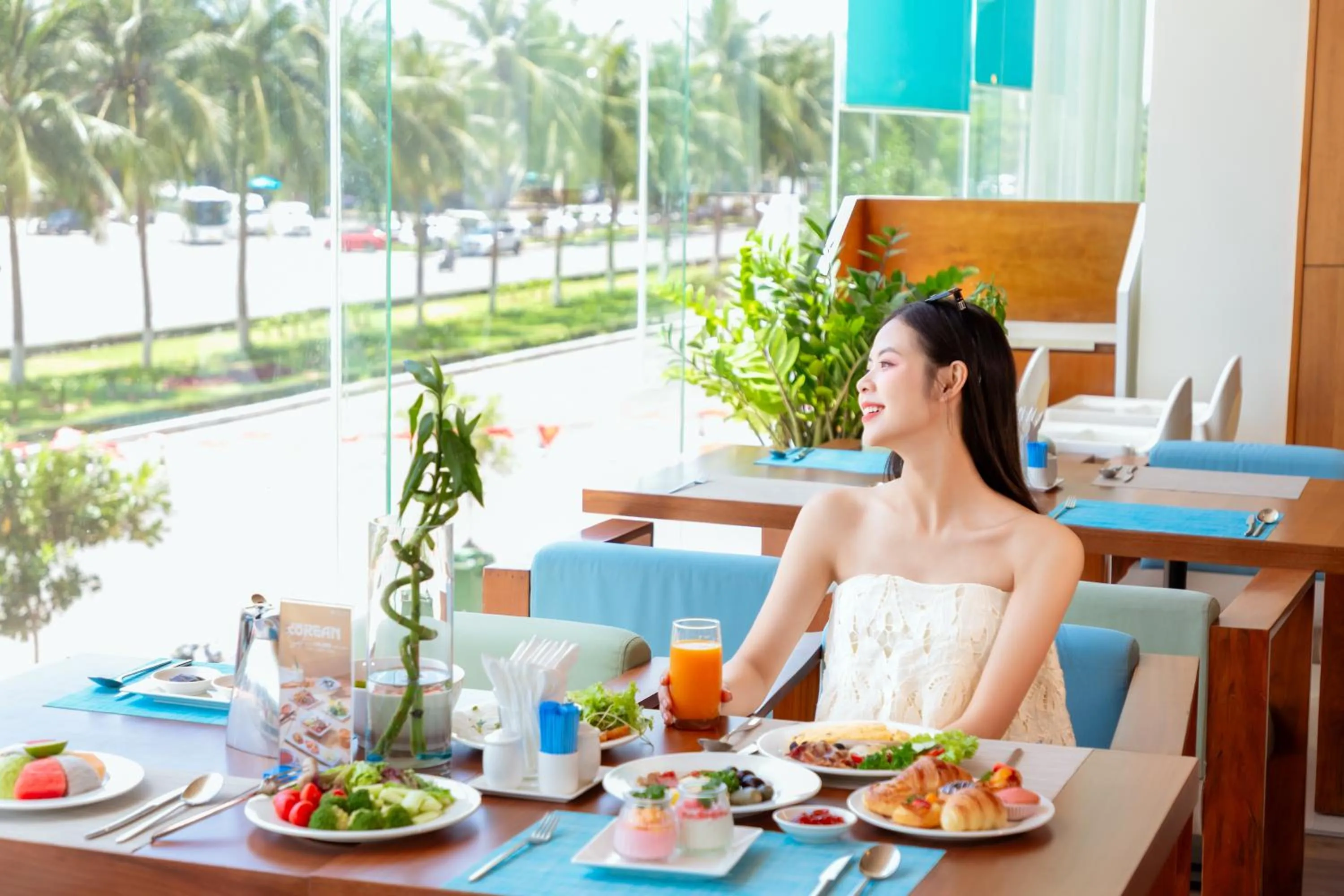 Breakfast in A La Carte Da Nang Beach