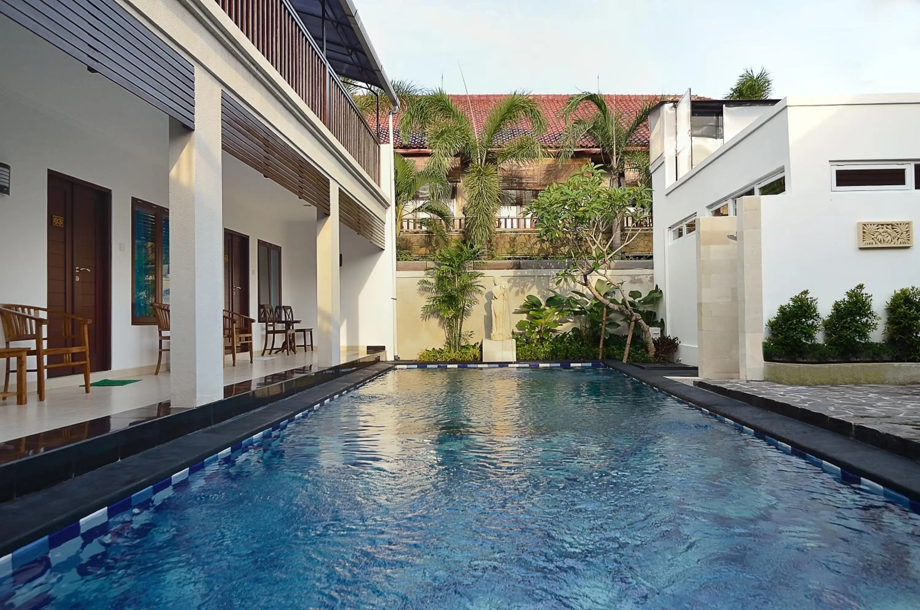 Swimming pool in Sanur Guest House