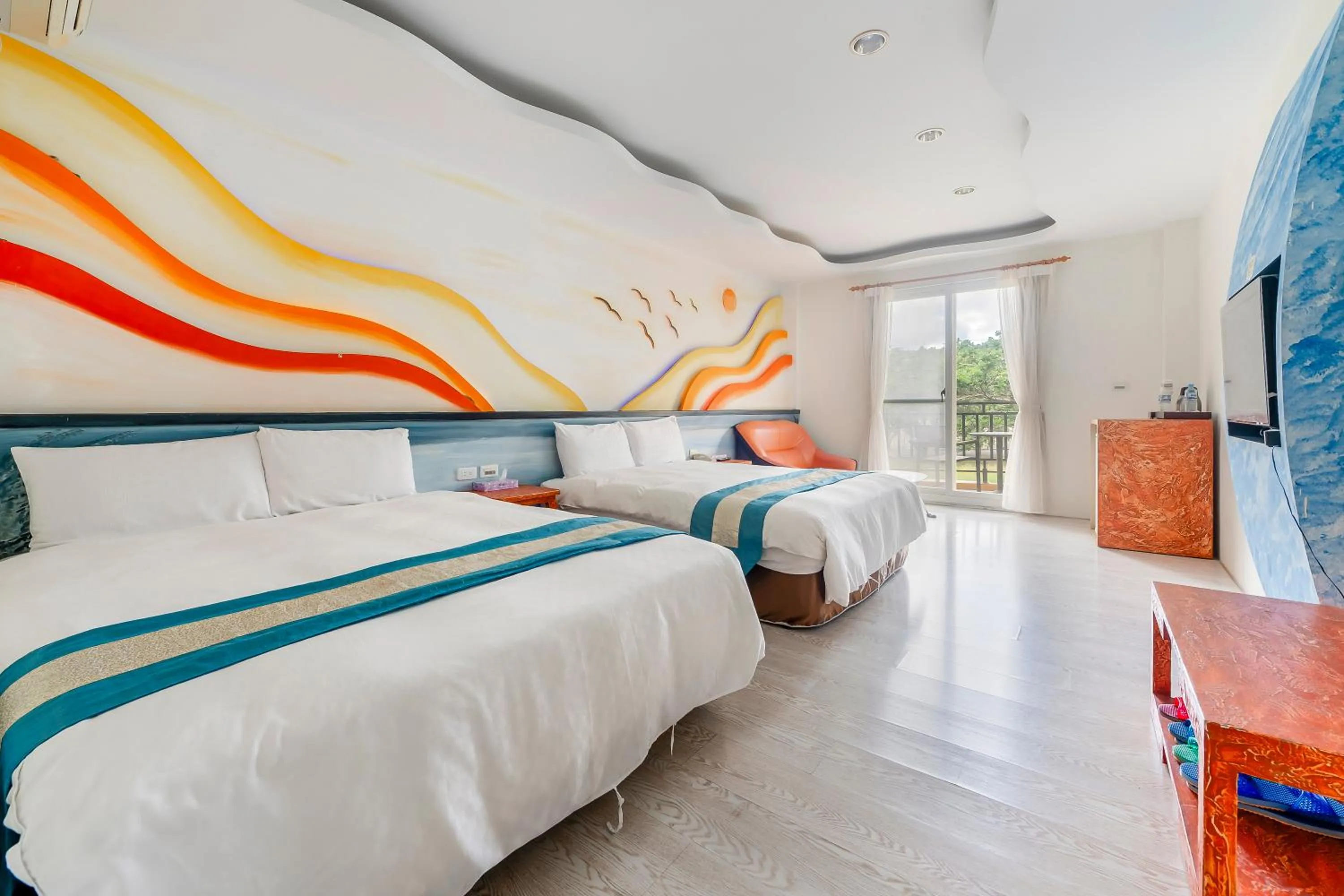 Photo of the whole room, Bed in Wei Yuan Hotel