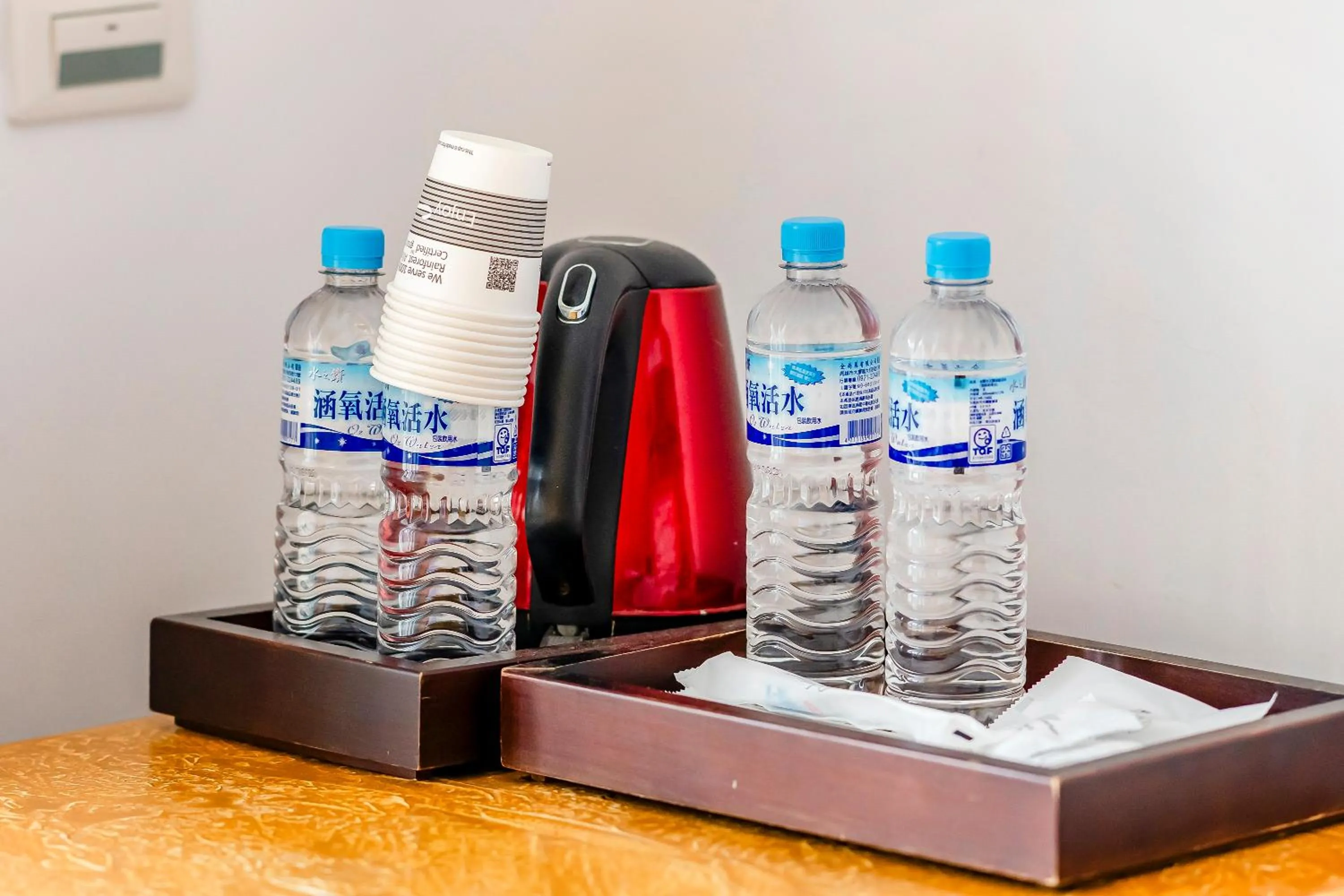 Coffee/tea facilities in Wei Yuan Hotel