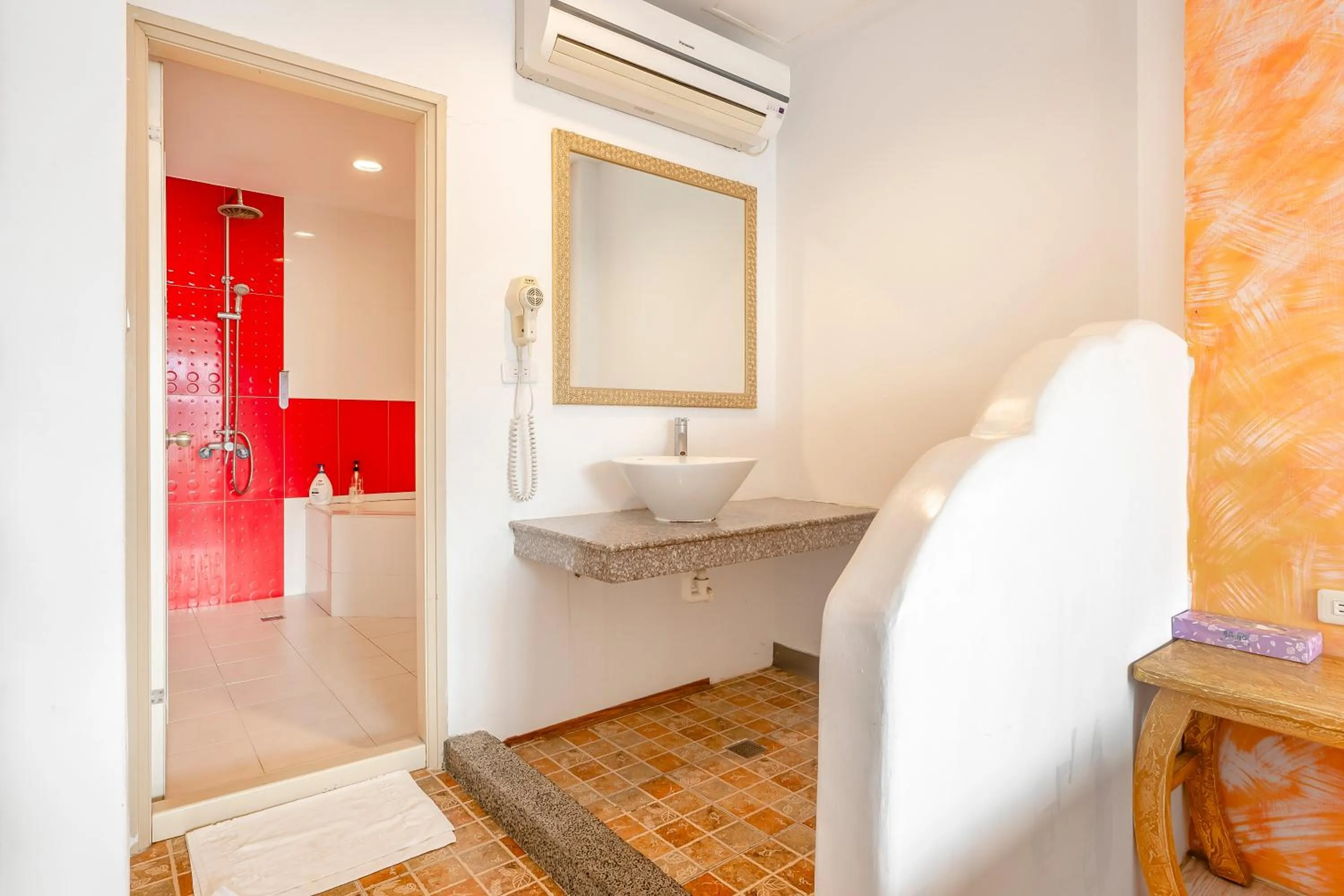 Bathroom in Wei Yuan Hotel