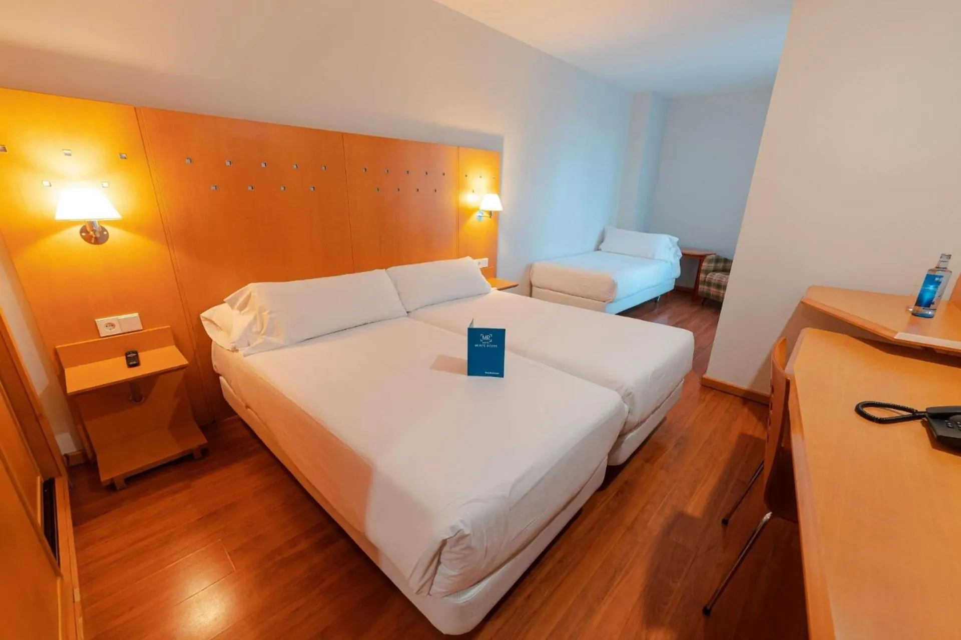Bed in Hotel Monte Rozas