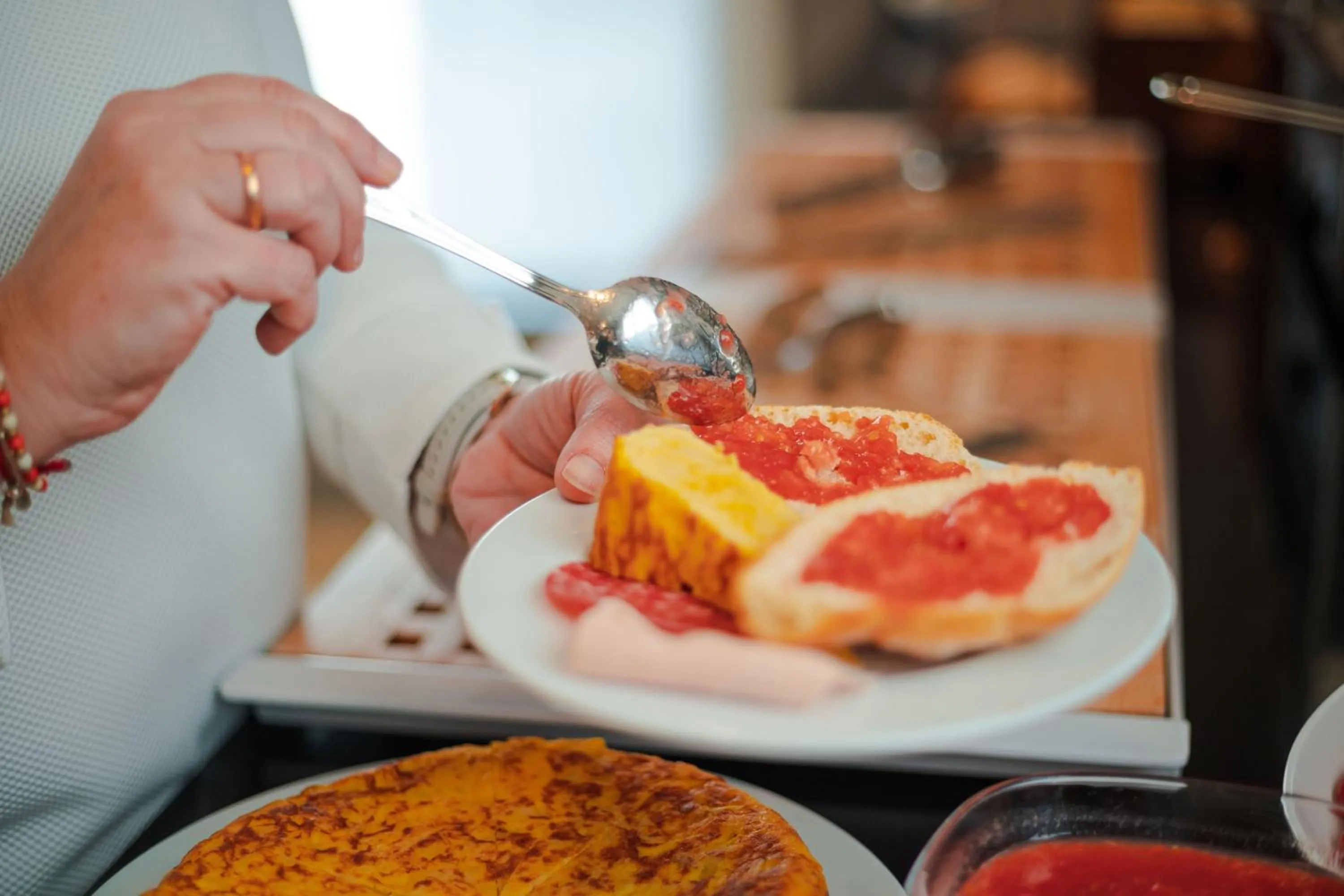 Buffet breakfast in Hotel Monte Rozas