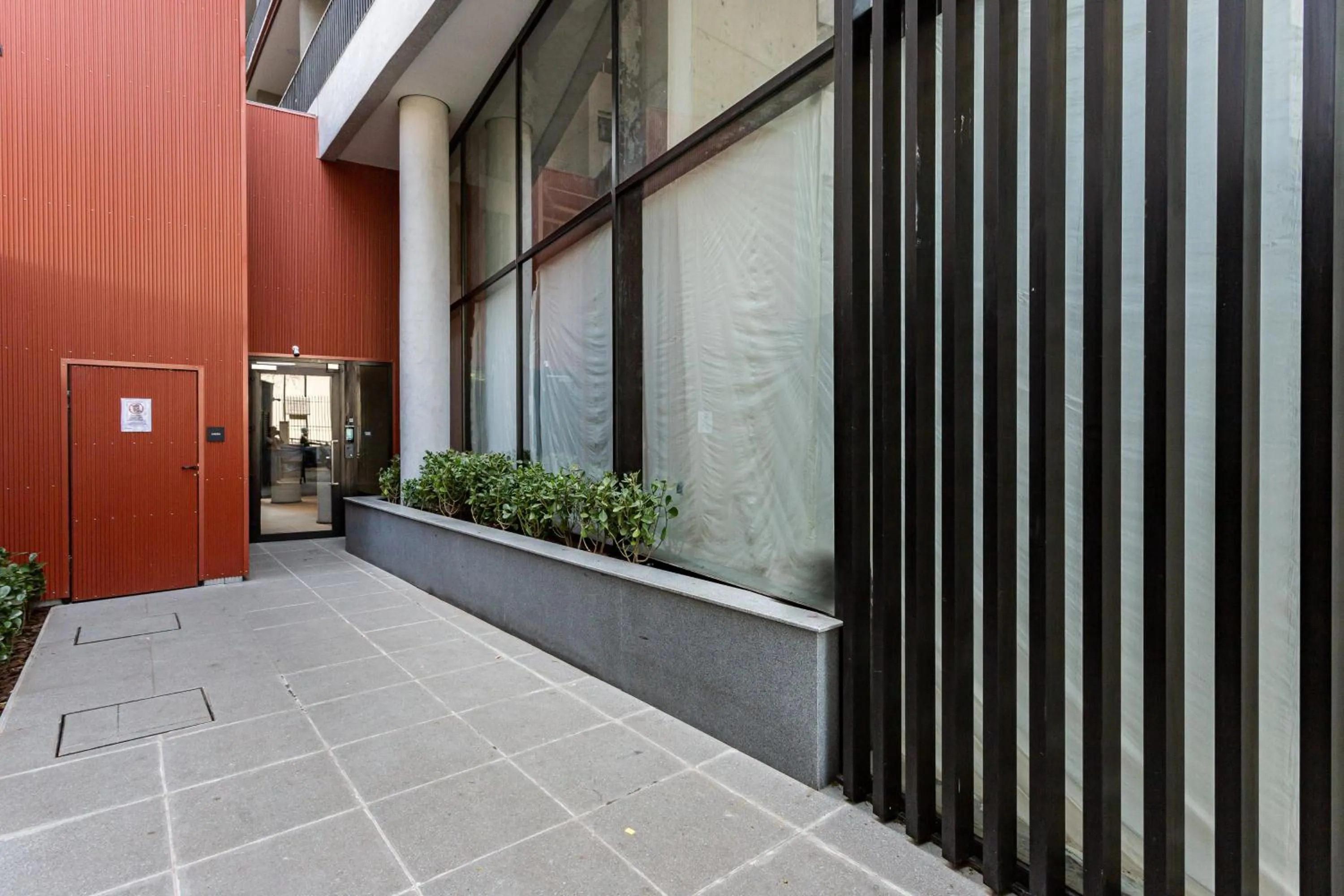 Facade/entrance in Charlie Sabiá Moema Essential