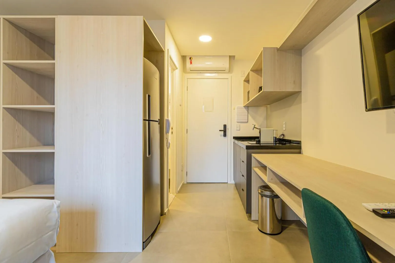 TV and multimedia in Charlie Sabiá Moema Essential