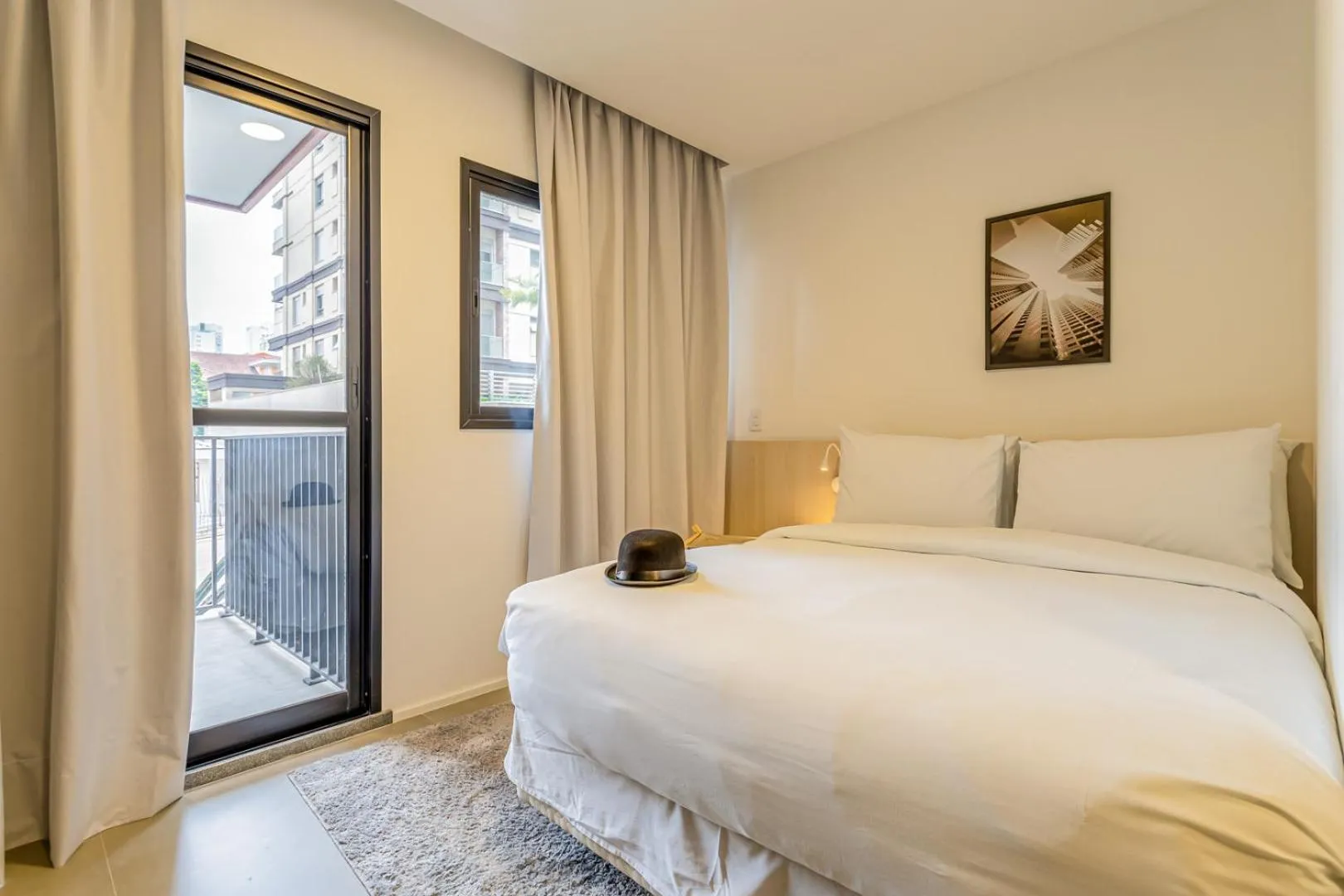 Bed in Charlie Sabiá Moema Essential