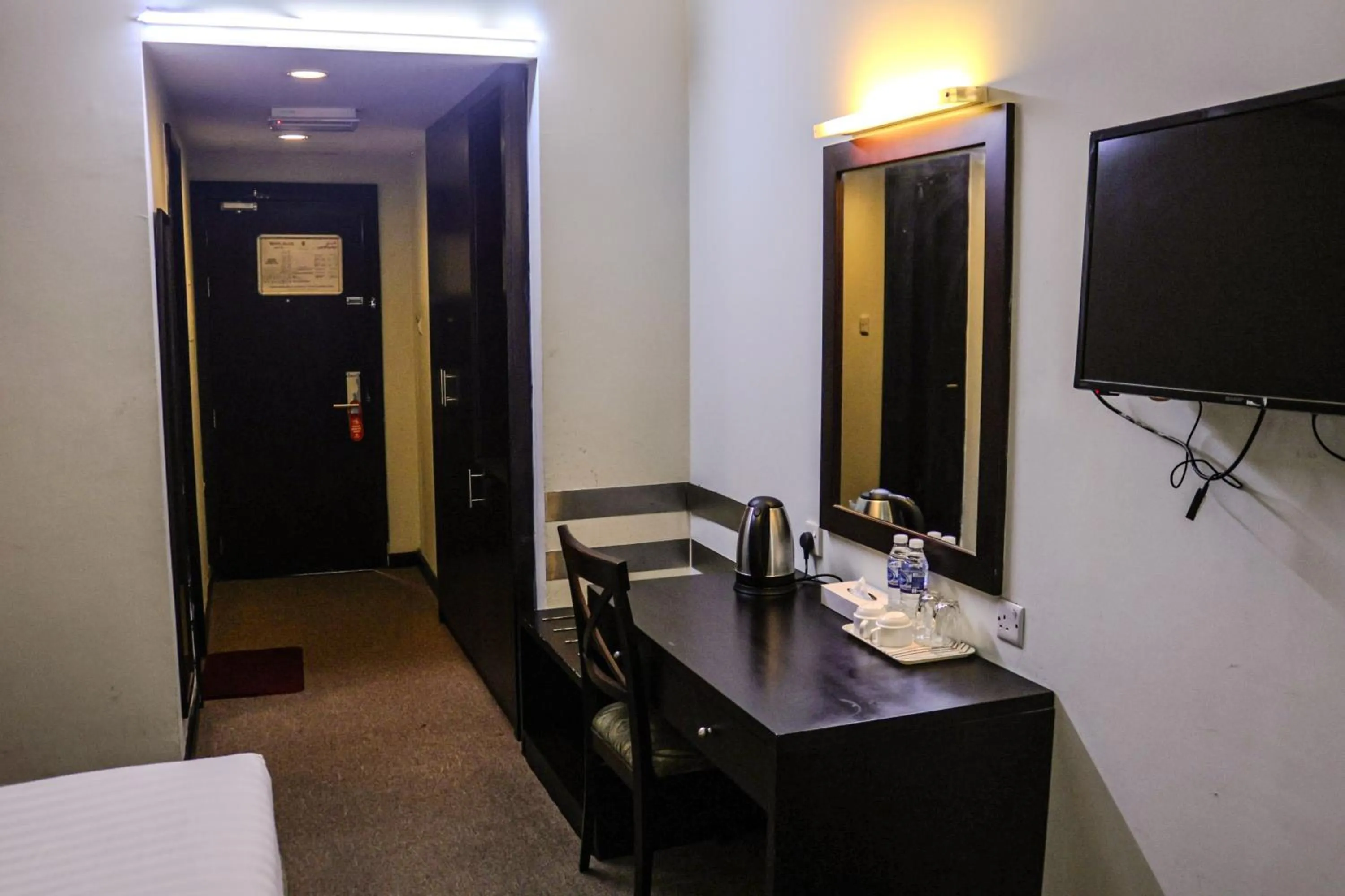 TV and multimedia in BOONMAX Hotel