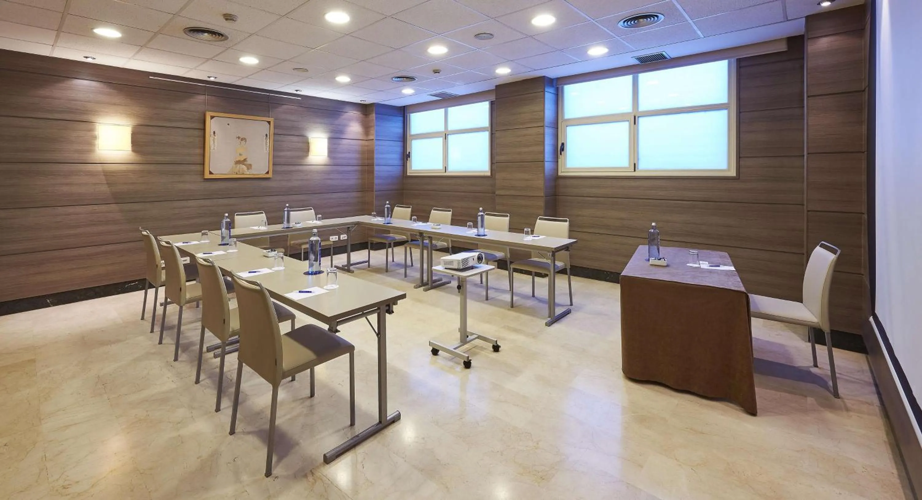 Meeting/conference room in NH Valencia Center