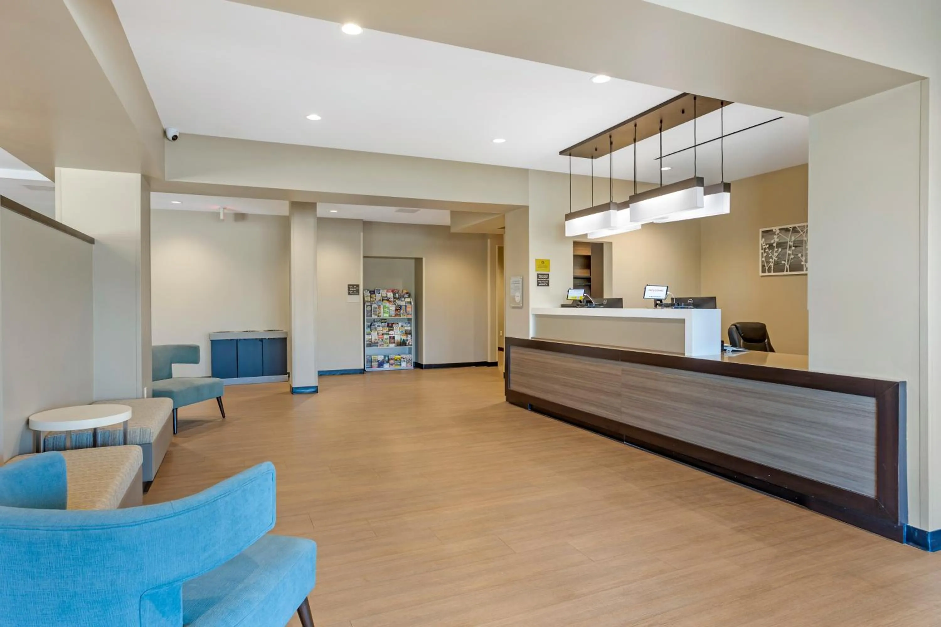 Lobby or reception in MainStay Suites North - Central York