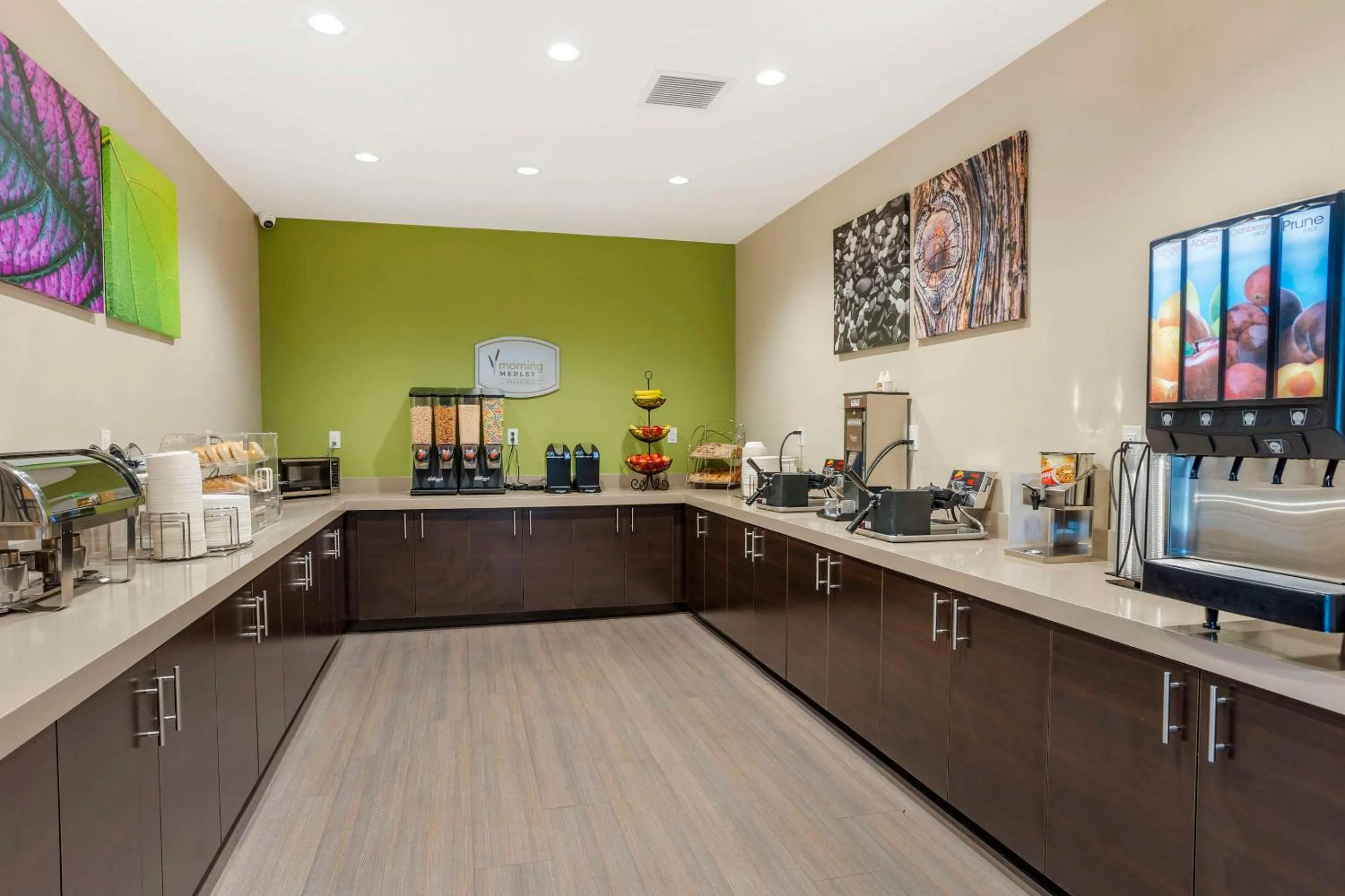 Breakfast in MainStay Suites North - Central York