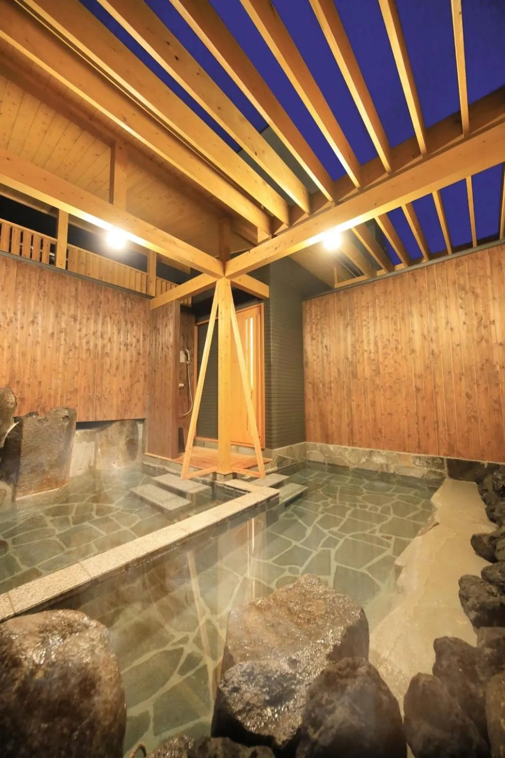 湯宿みゆきYuyado Miyuki