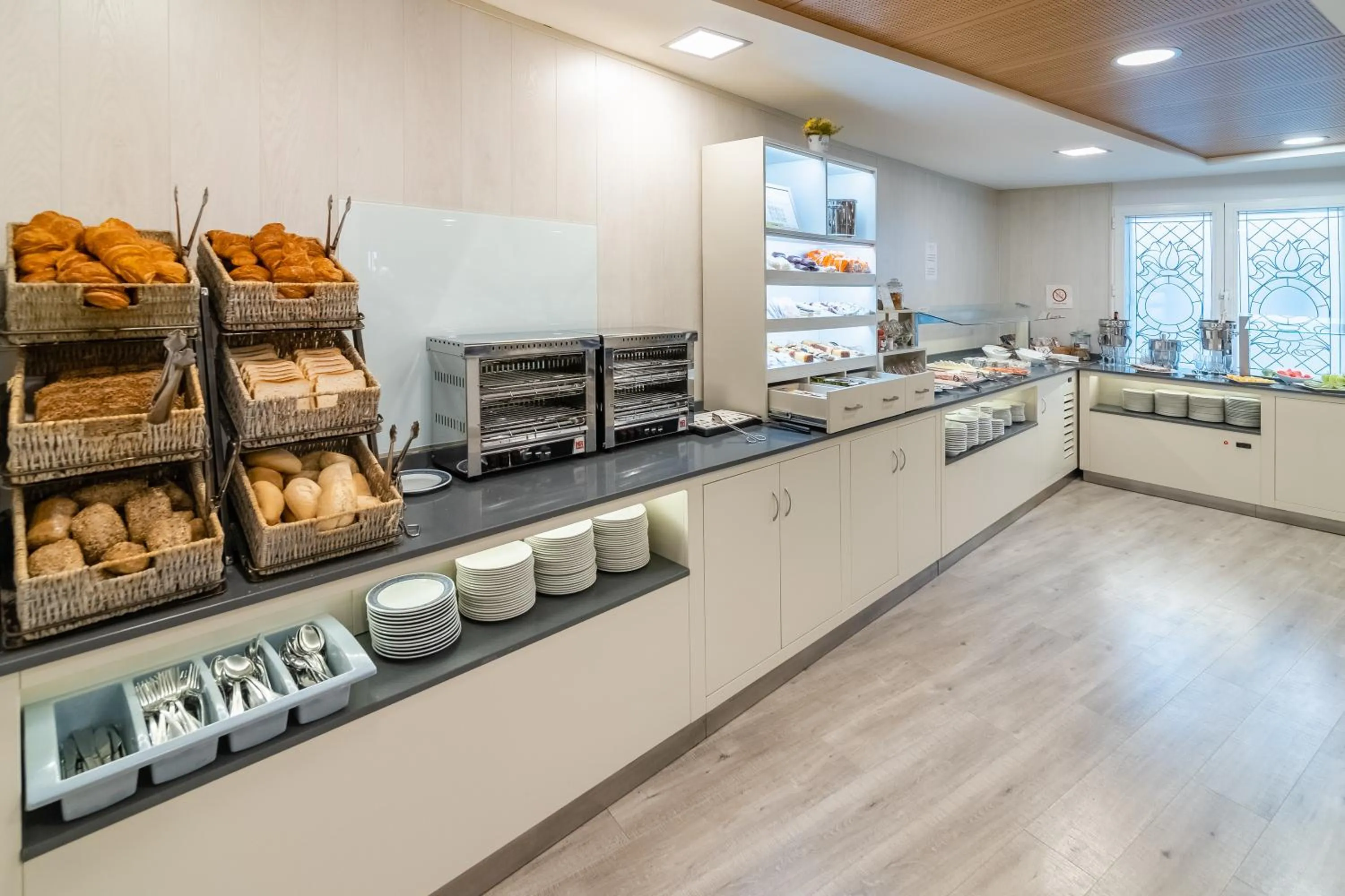 Food and drinks in Hotel Selu