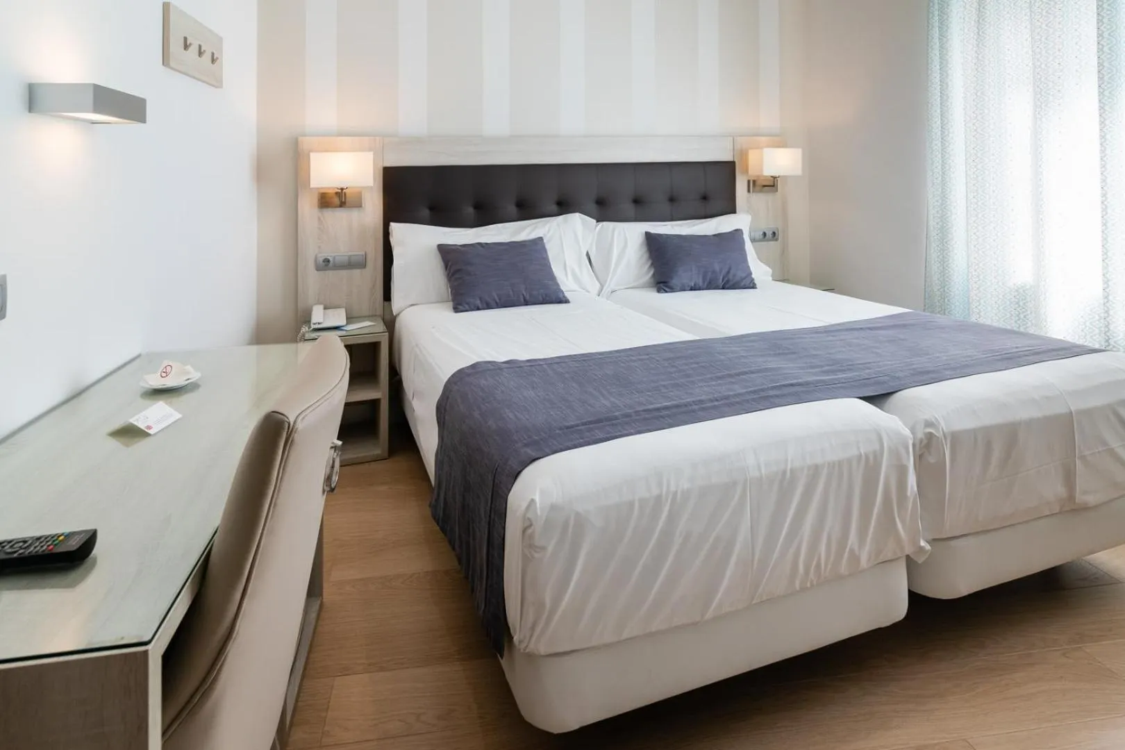 Photo of the whole room, Bed in Hotel Selu