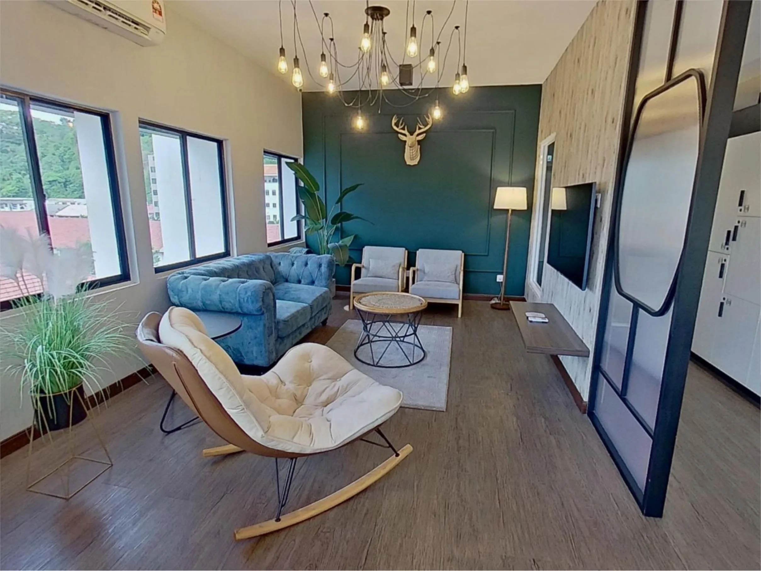 Signel Poshtel, the Rare Gem of North Borneo