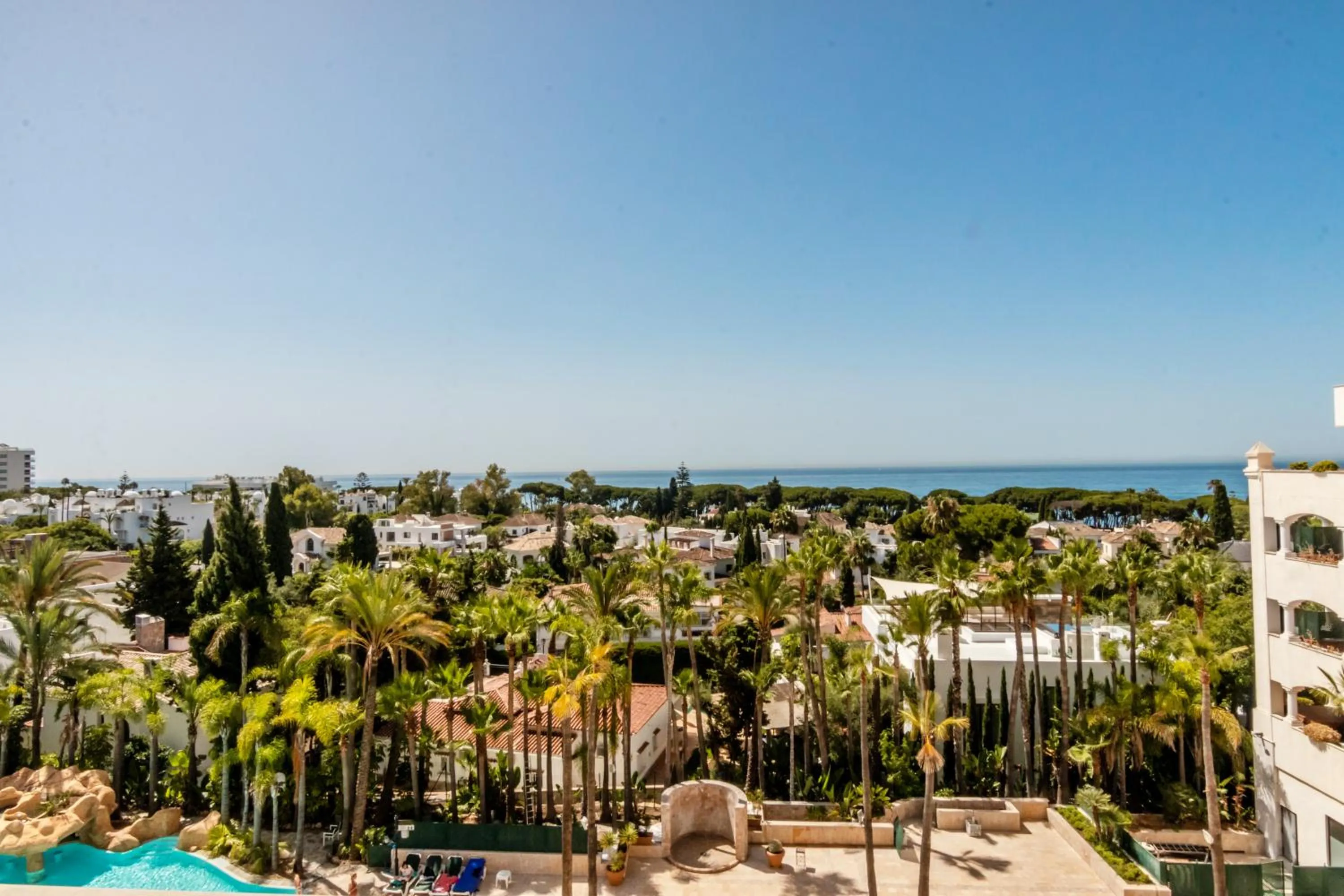 Sea view in Guadalpin Suites