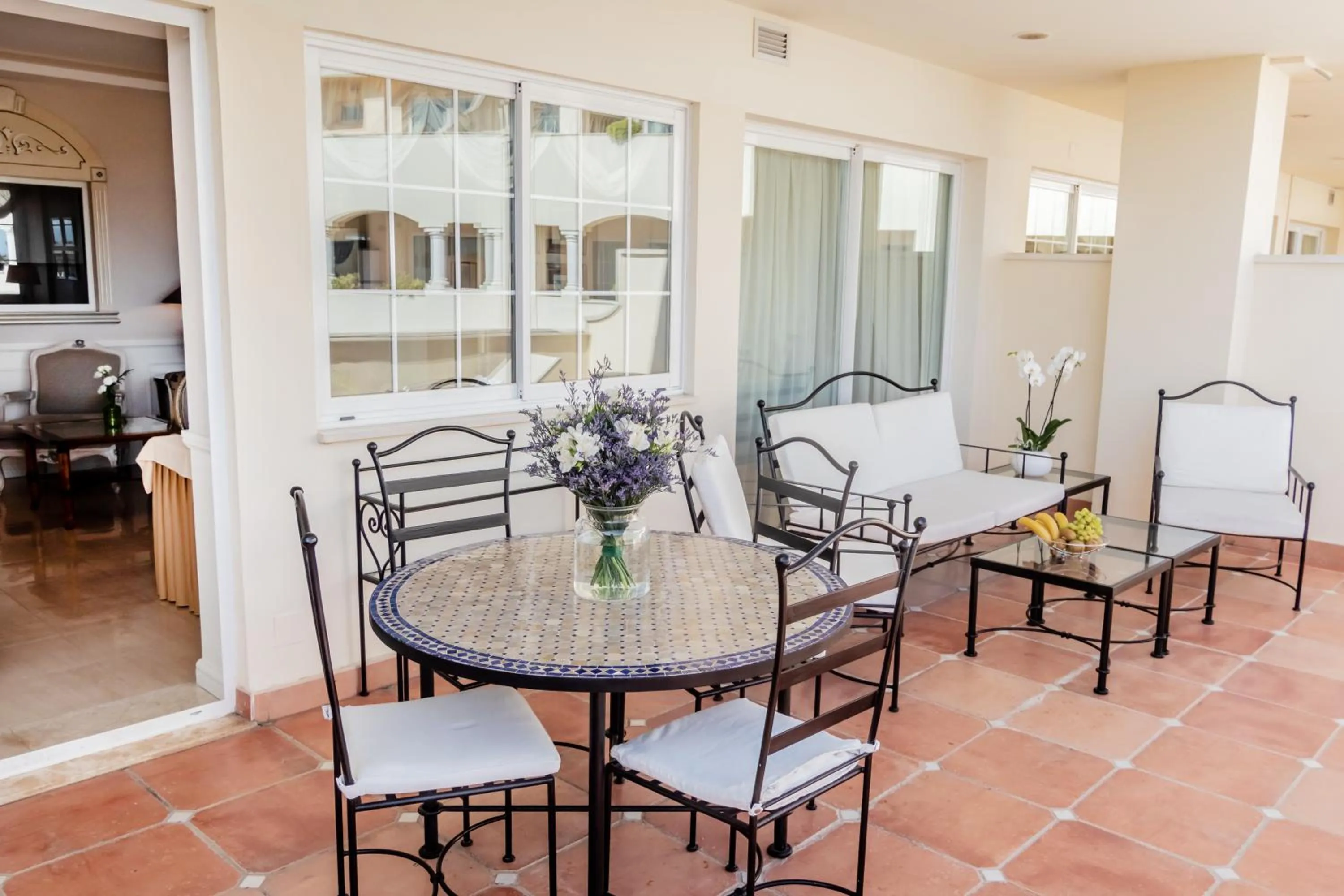 Balcony/Terrace in Guadalpin Suites