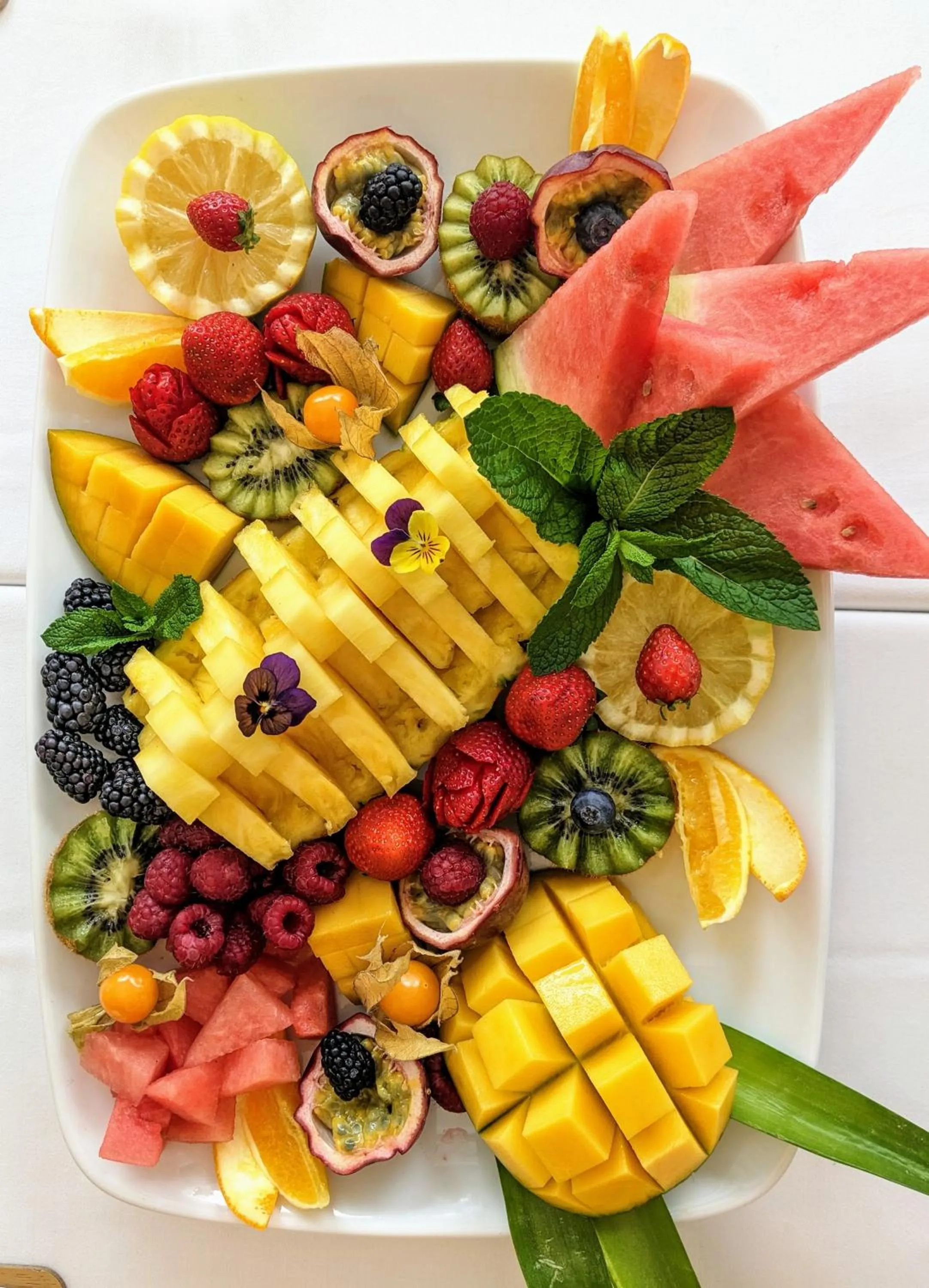 Buffet breakfast in Guadalpin Suites