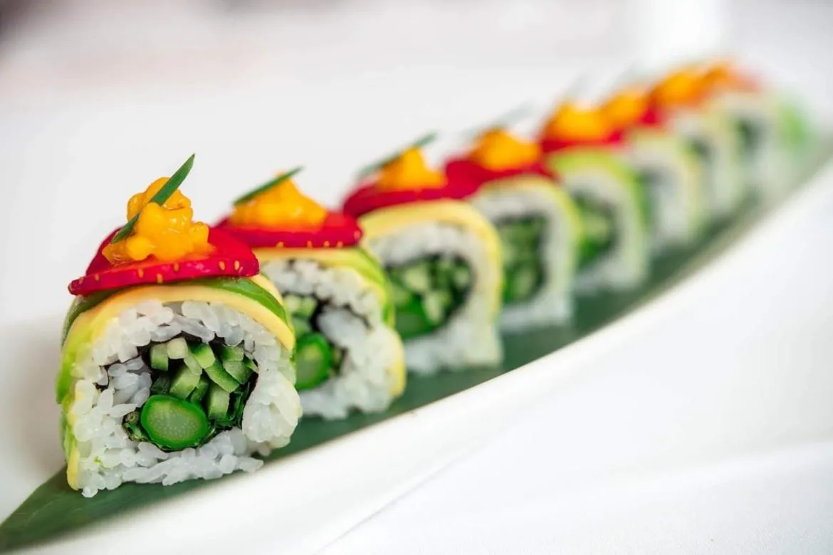 Restaurant/places to eat in Guadalpin Suites