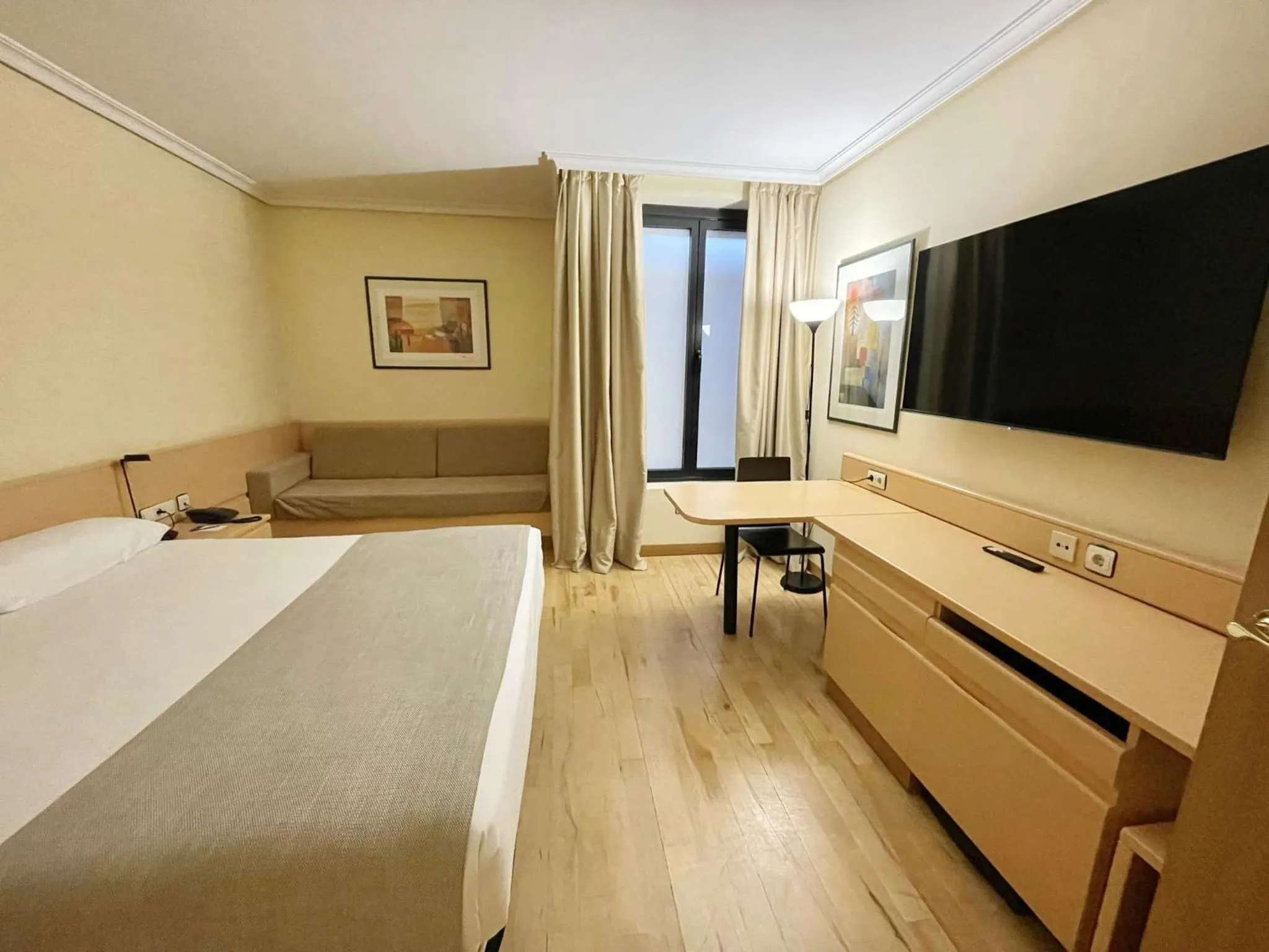 Photo of the whole room, Bed in Parquesur