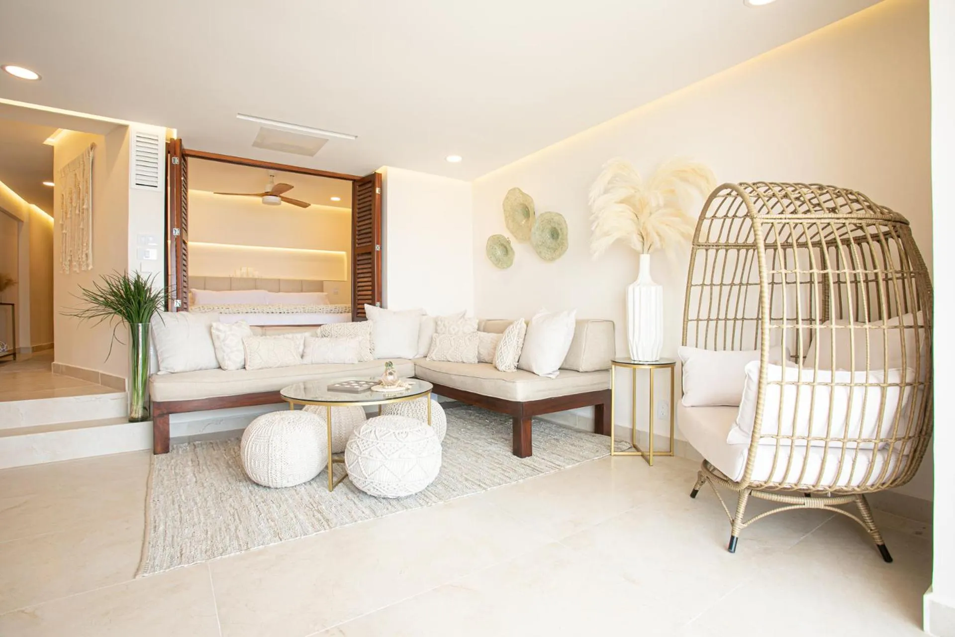 Bed in Sunscape Residence Tower